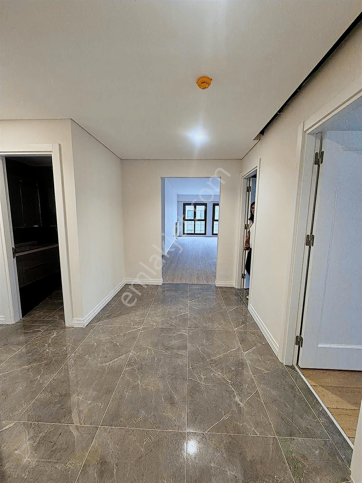 Halkalı Bizim Mahalle 3.kısım Full Peyzaj Kiralık 5+1 Boş Daire - Görsel 15