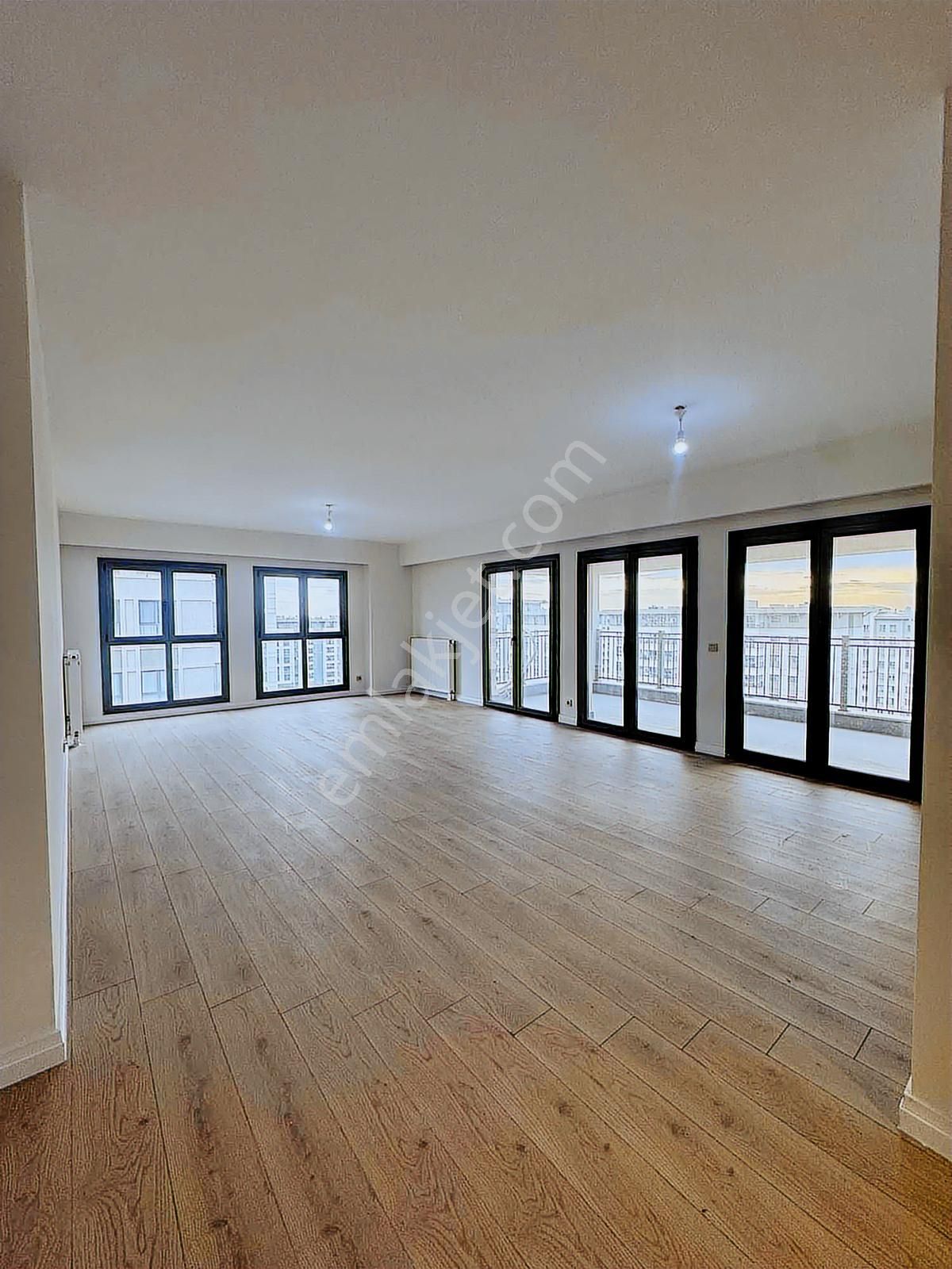 Halkalı Bizim Mahalle 3.kısım Full Peyzaj Kiralık 5+1 Boş Daire - Görsel 11