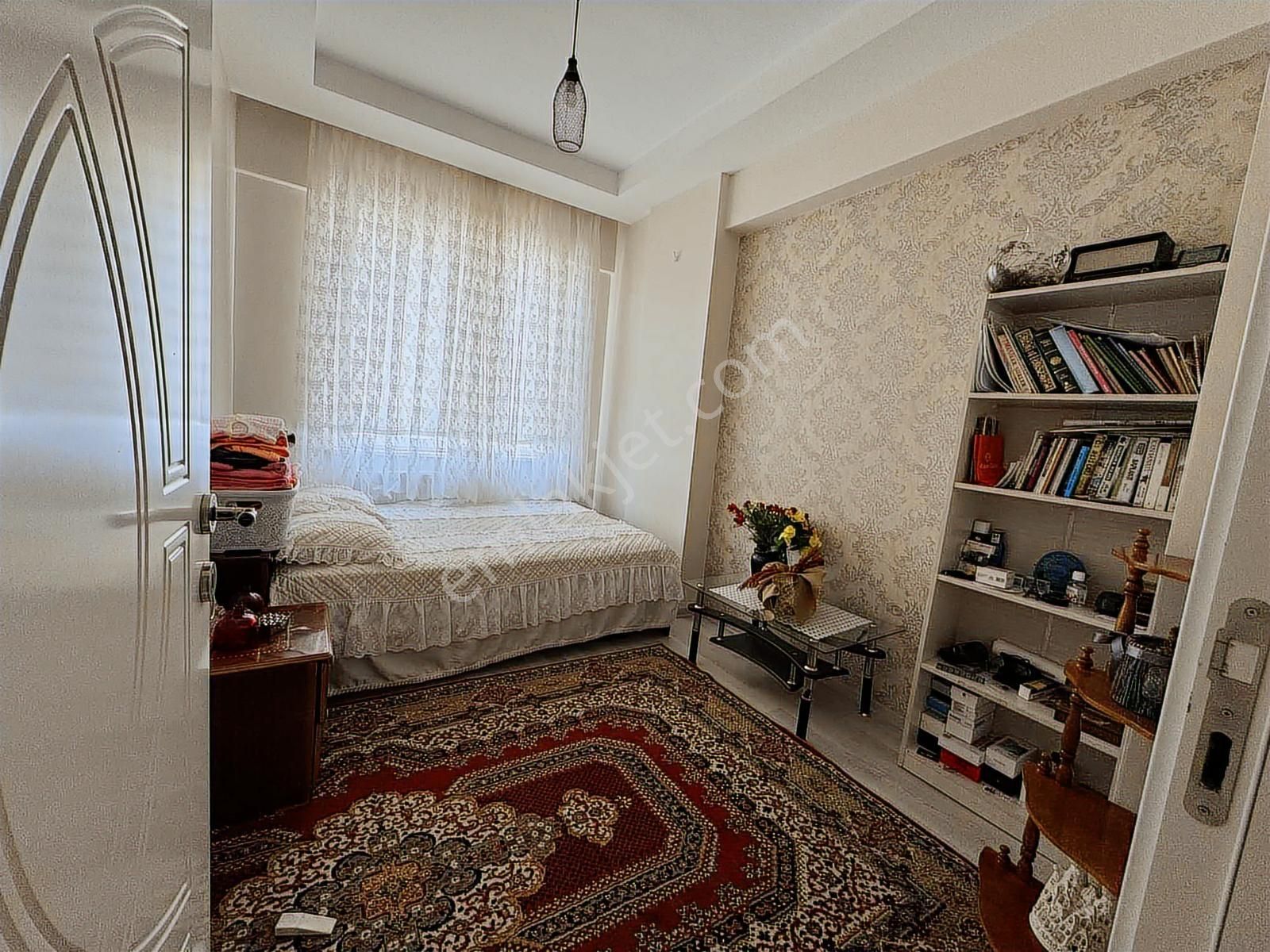 Alpaslanda Satılık 4+1 Ultra Lüks Göbek Kat Daire - Görsel 15