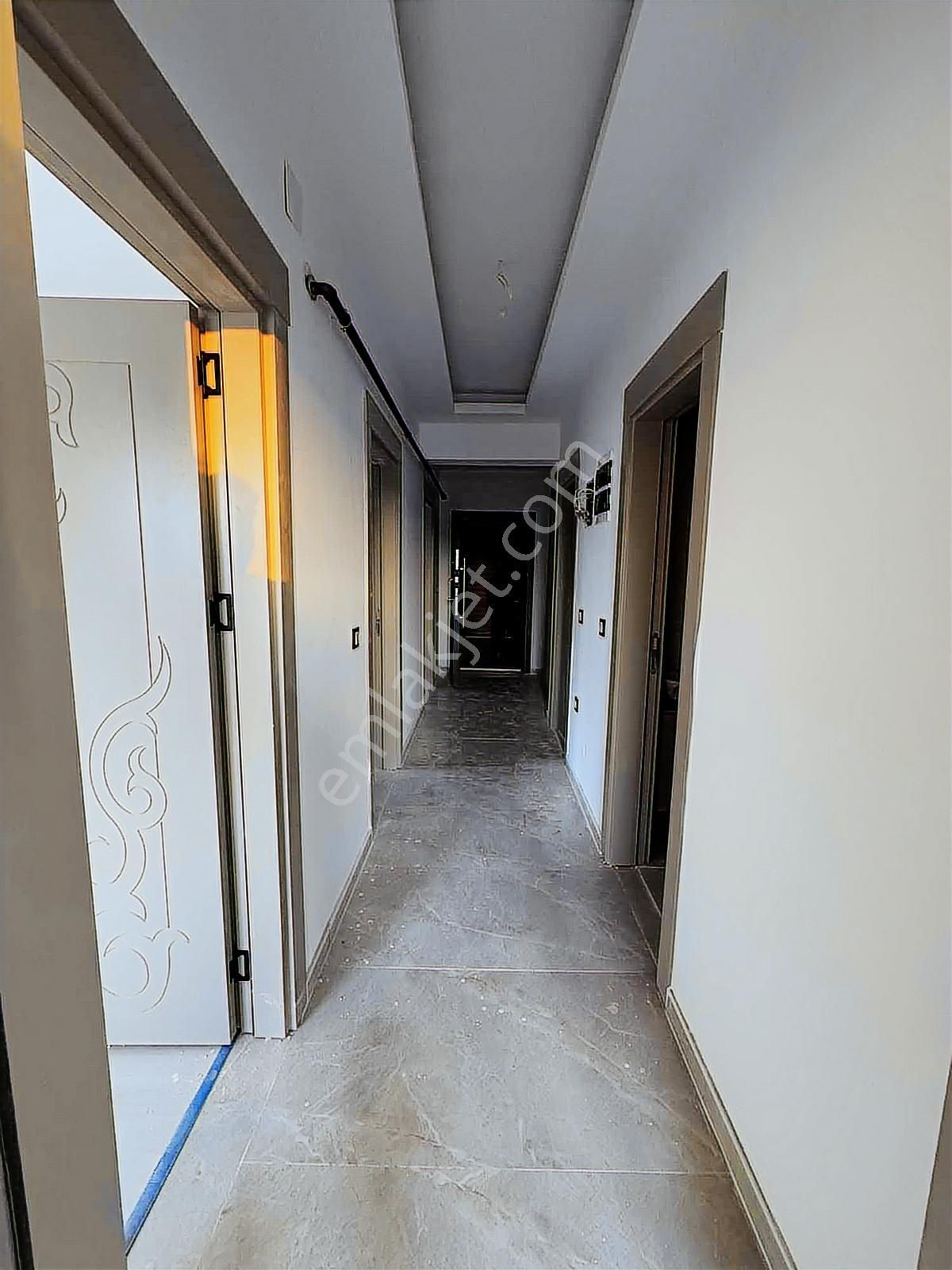 Taşlıca Sanayi Mahallesinde Satılık 2+1 Sıfır Daire