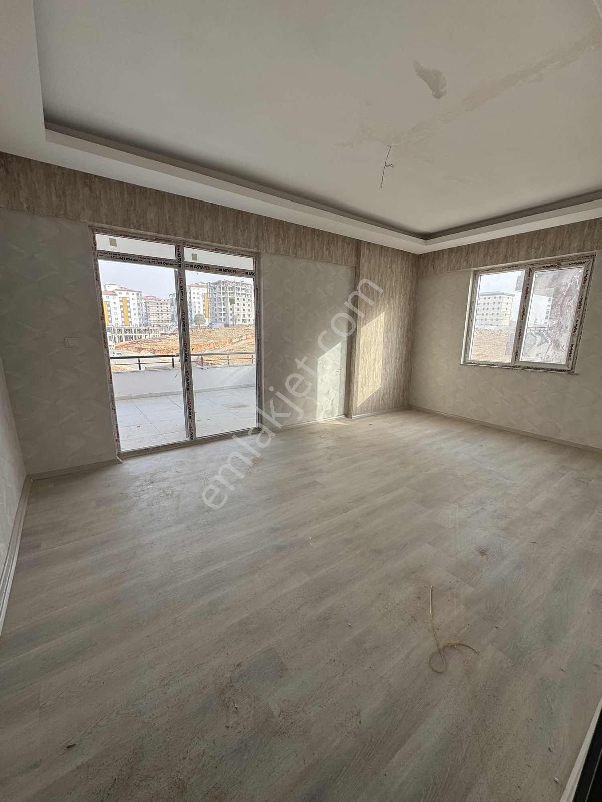 Sacır(cüneyt) Mahallesinde Satılık 2+1 Sıfır Daire