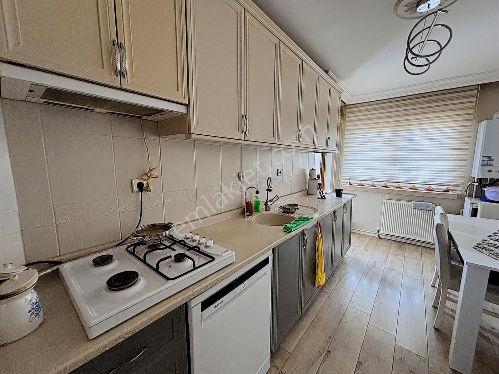 ▄vega▄ Cengizhan Mah, Üst Kat, 3+1, Güney Cephe, Metro Dibinde