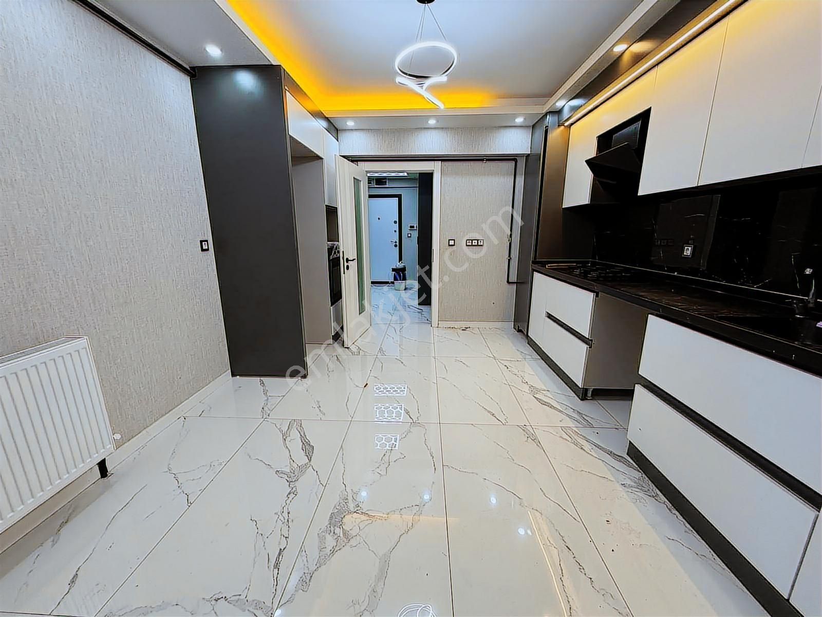 Keçiörendesite Konsepli Cadde Üzerinde Lüks 4+1 Kiralık Daire - Görsel 10