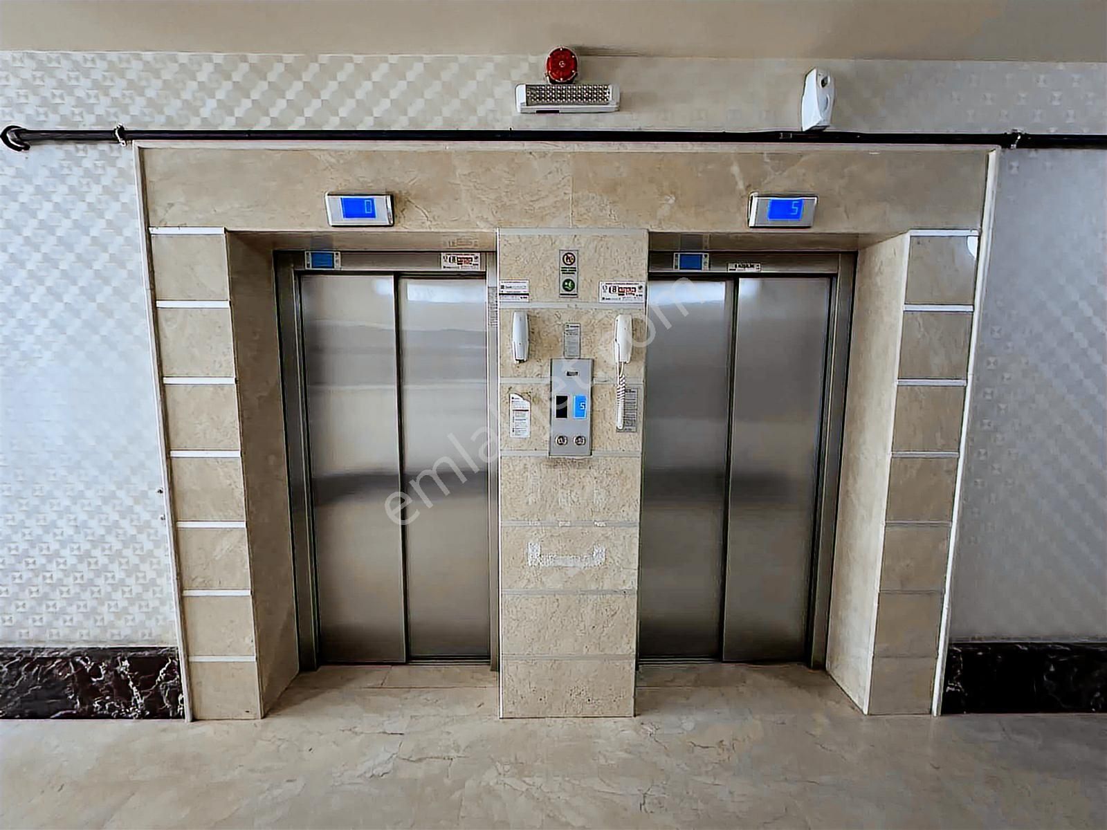 Natoyolu Cd 3+1 130m² G.b Cephe Kapalıgaraj Çift Asansör Manzara - Görsel 22