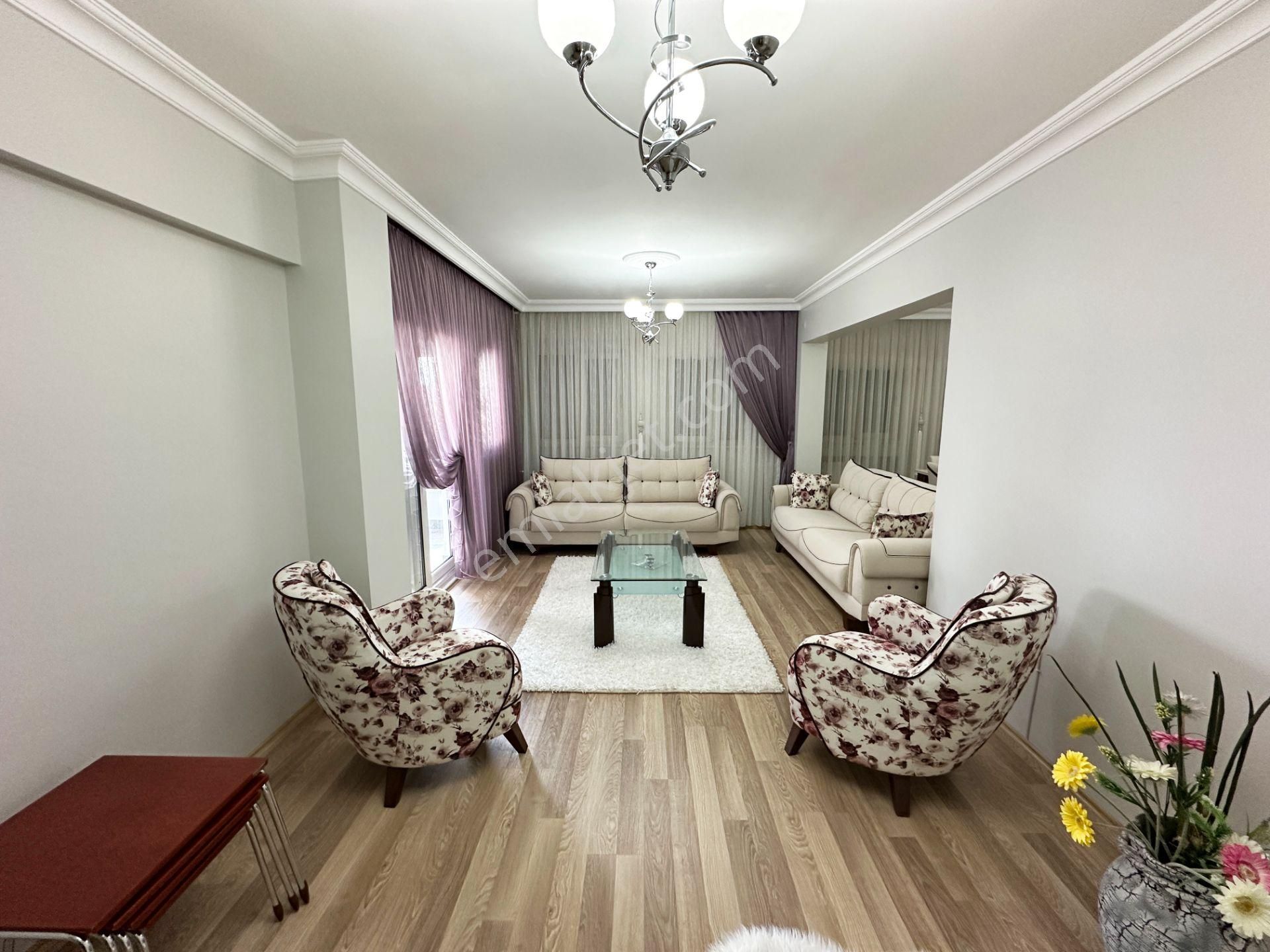 Selçukbey'de Sitede Kiracılı Eşyalı 3+1 Ebeveyn Banyolu Arakat Daire - Görsel 15