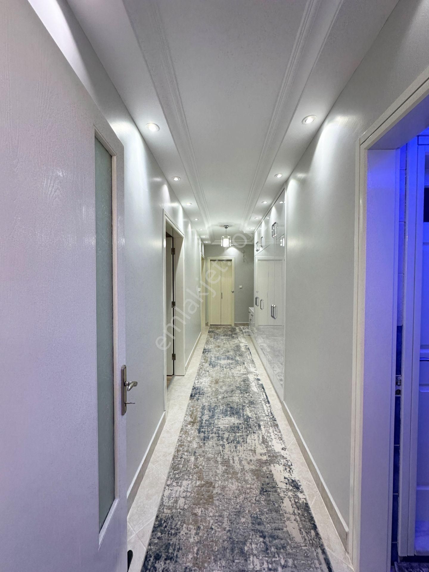 Selçukbey'de Sitede Kiracılı Eşyalı 3+1 Ebeveyn Banyolu Arakat Daire - Görsel 14