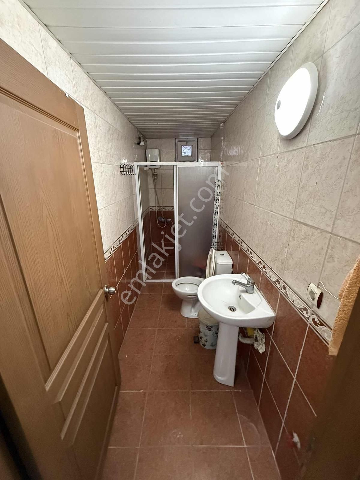 Gündoğdu Tramvaya Çok Yakın Kiralık Bakımlı 1+1 Yüksek Giriş - Görsel 8