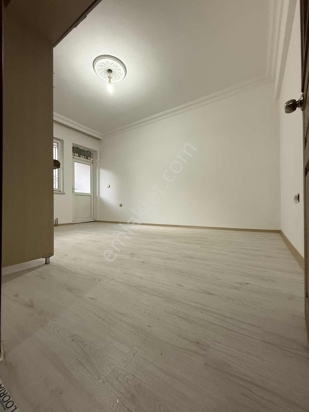 Gündoğdu Tramvaya Çok Yakın Kiralık Bakımlı 1+1 Yüksek Giriş - Görsel 6