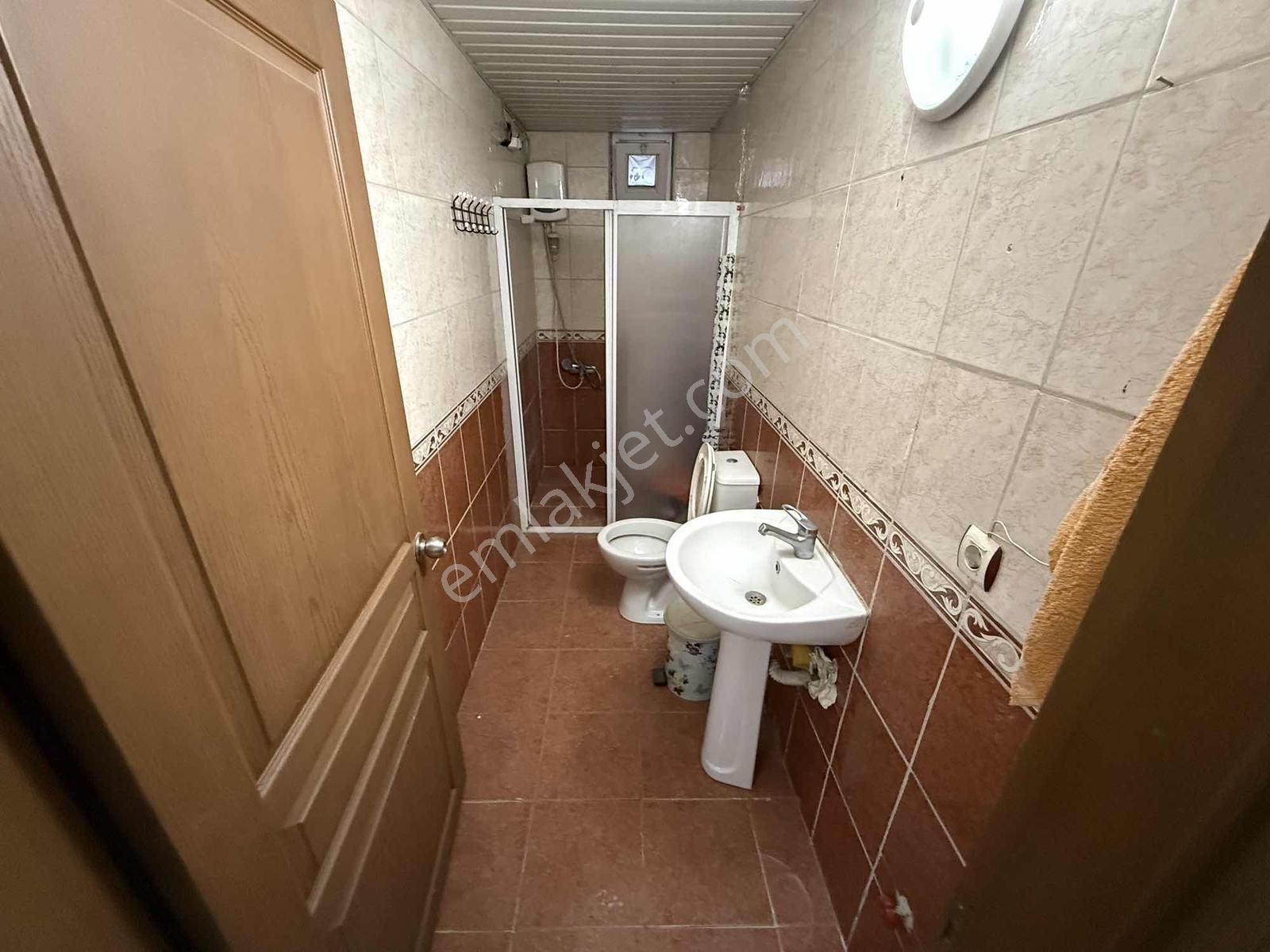 Gündoğdu Tramvaya Çok Yakın Kiralık Bakımlı 1+1 Yüksek Giriş - Görsel 11