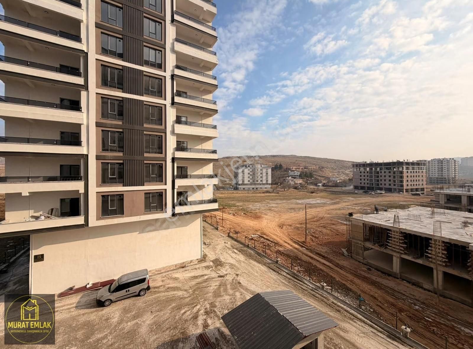 Murat Emlaktan Ana Cadde Üzeri Şehir Hastanesi Tarafı Yatırımlık - Görsel 4