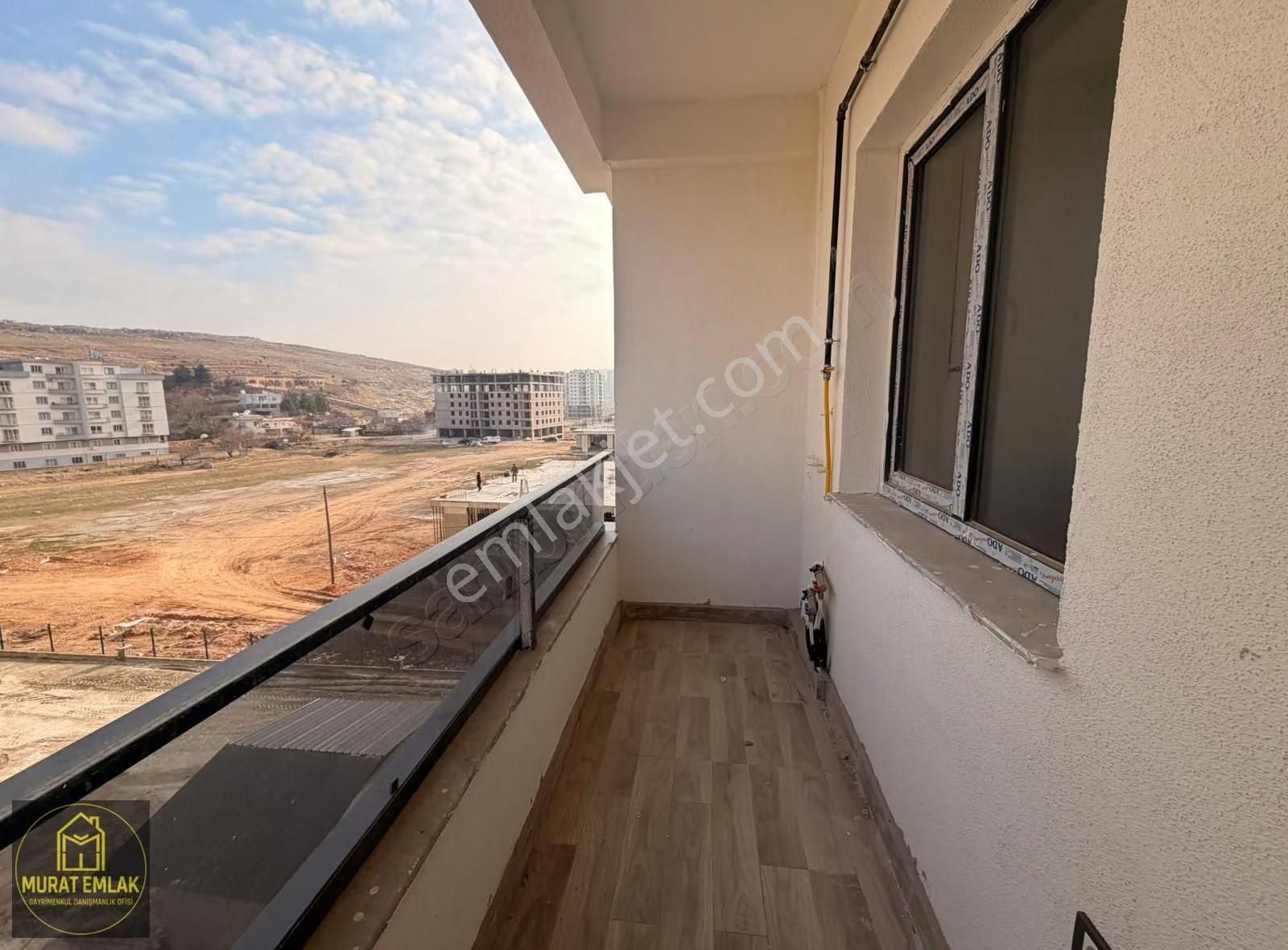 Murat Emlaktan Ana Cadde Üzeri Şehir Hastanesi Tarafı Yatırımlık - Görsel 9