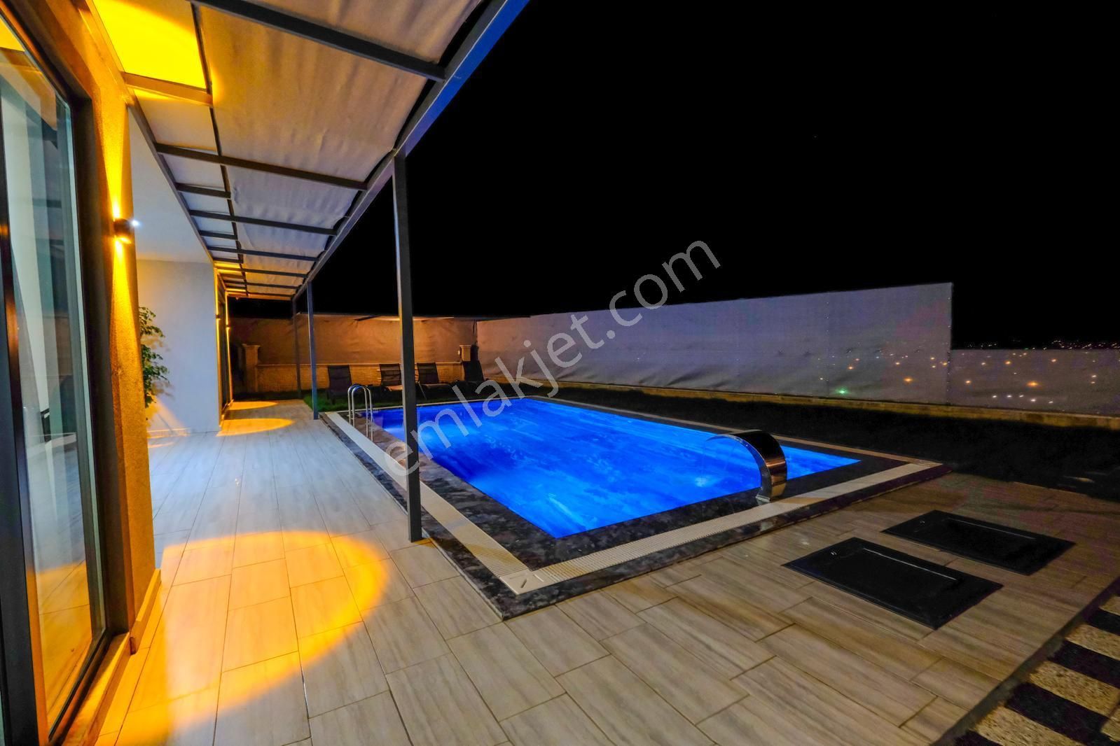 Goldhouse Dan Kiralık Karaçulha Mahallesinde 4+1 Havuzlu Müstakil Villa - Görsel 15