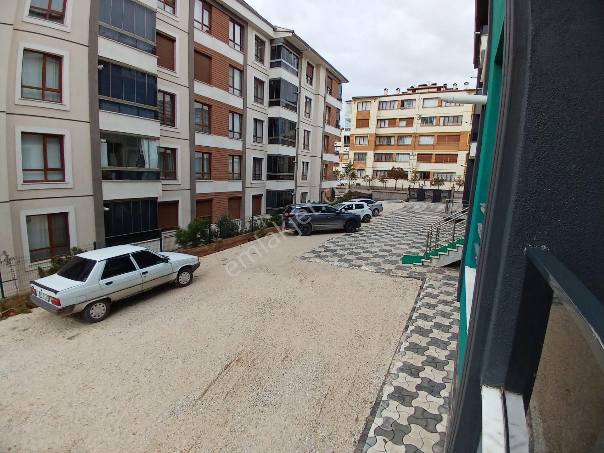 Başarı'dan Sancak Mahallesi Kiralık 2+1 Çok Geniş Daire - Görsel 32