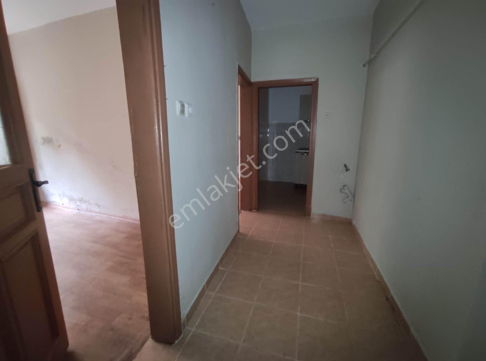 Yılmaztürk Gayrimenkuldan 2+1giriş Katı Bahçeli Kiralık Daire - Görsel 11
