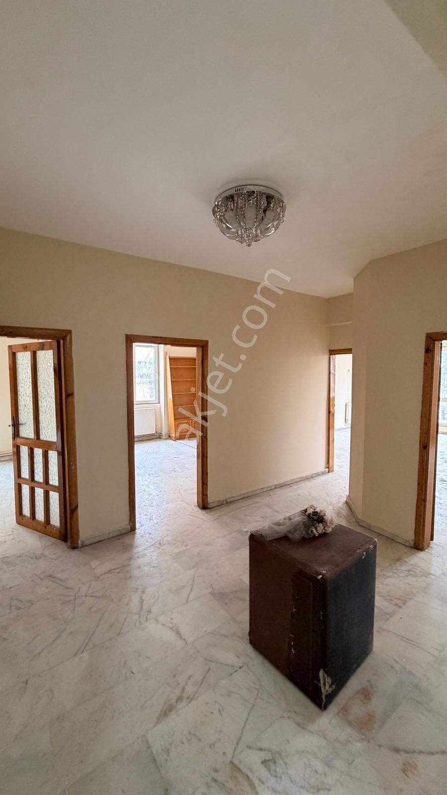 Yenişehirde Kiralık 5 Odalı Daıre Bulduk Emlakta - Görsel 5