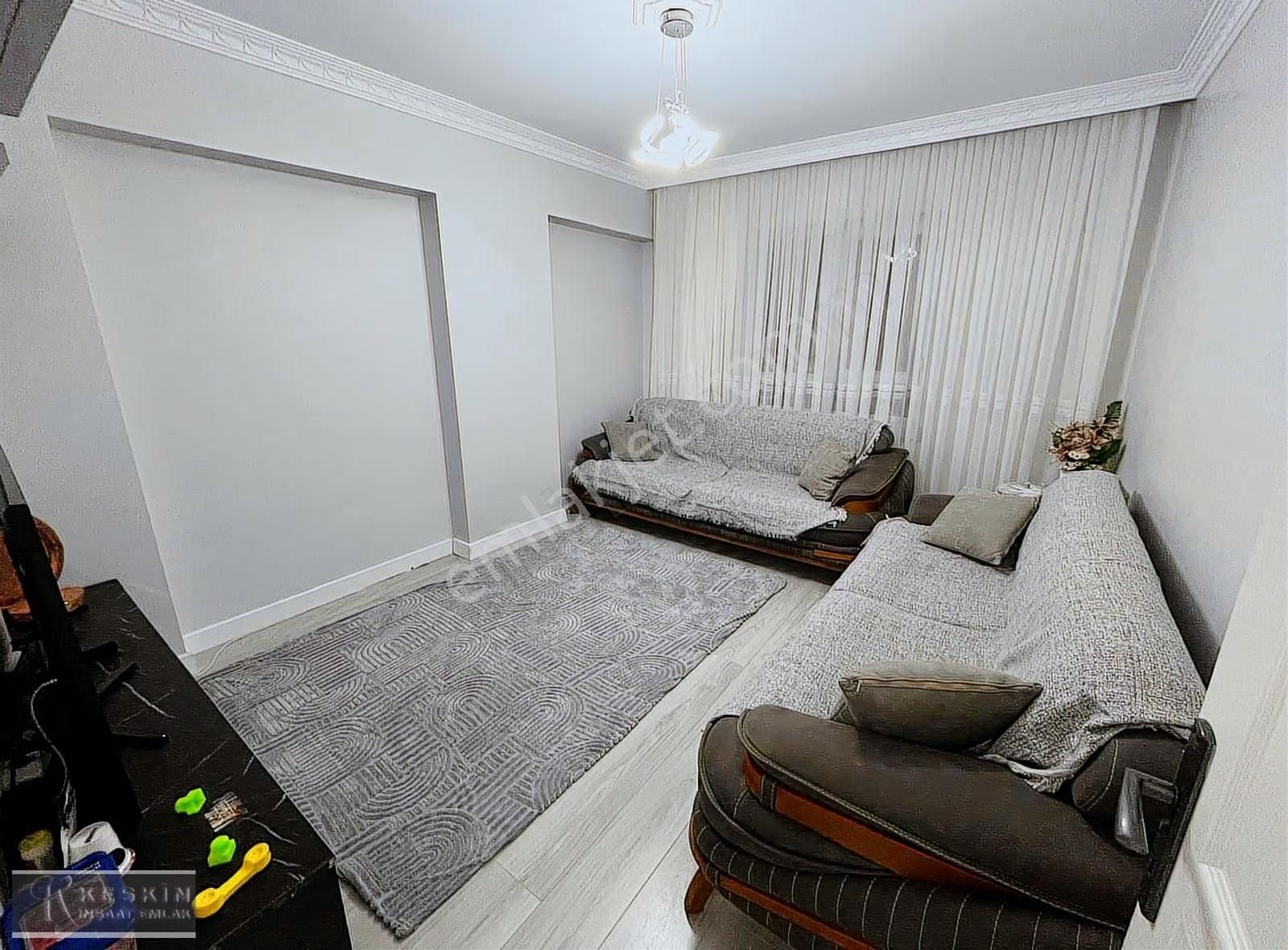 Keçiören Bademlik Yolu Caddesinde 1.kat 3+1 Ful Yapılı Asansörlü - Görsel 8