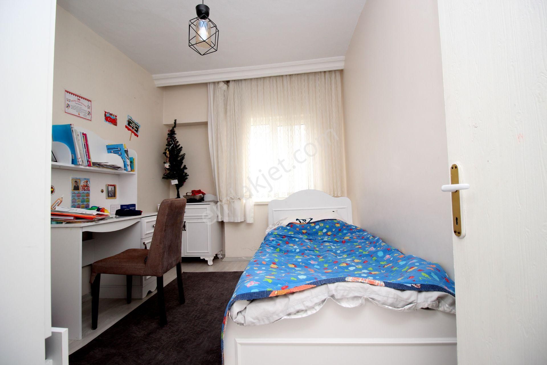 Emre Emlak'tan Elvankent Oğuzlar'da Site İçi Arakat Asansörlü Satılık 3+1 Daire - Görsel 16