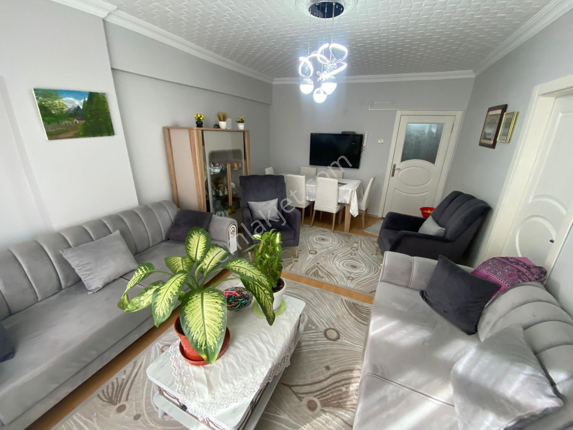 Plvne Mahallesinde 3+1 Katta Yapılı Fırsat Daire - Görsel 8