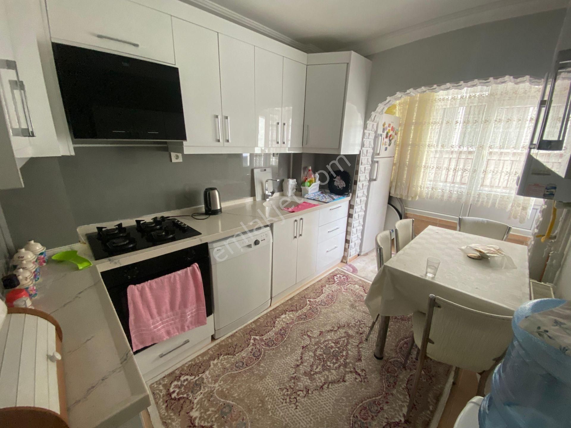 Plvne Mahallesinde 3+1 Katta Yapılı Fırsat Daire - Görsel 3