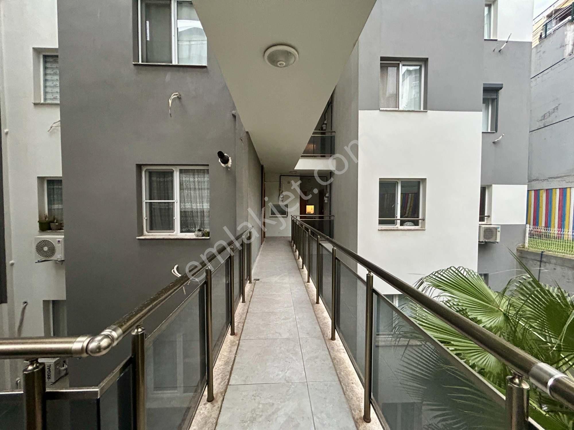 Kuşadası’nda Sitedeki Tek Bahçeli 2. Kat – 175 M² Prestıjlı Yaşam - Görsel 10