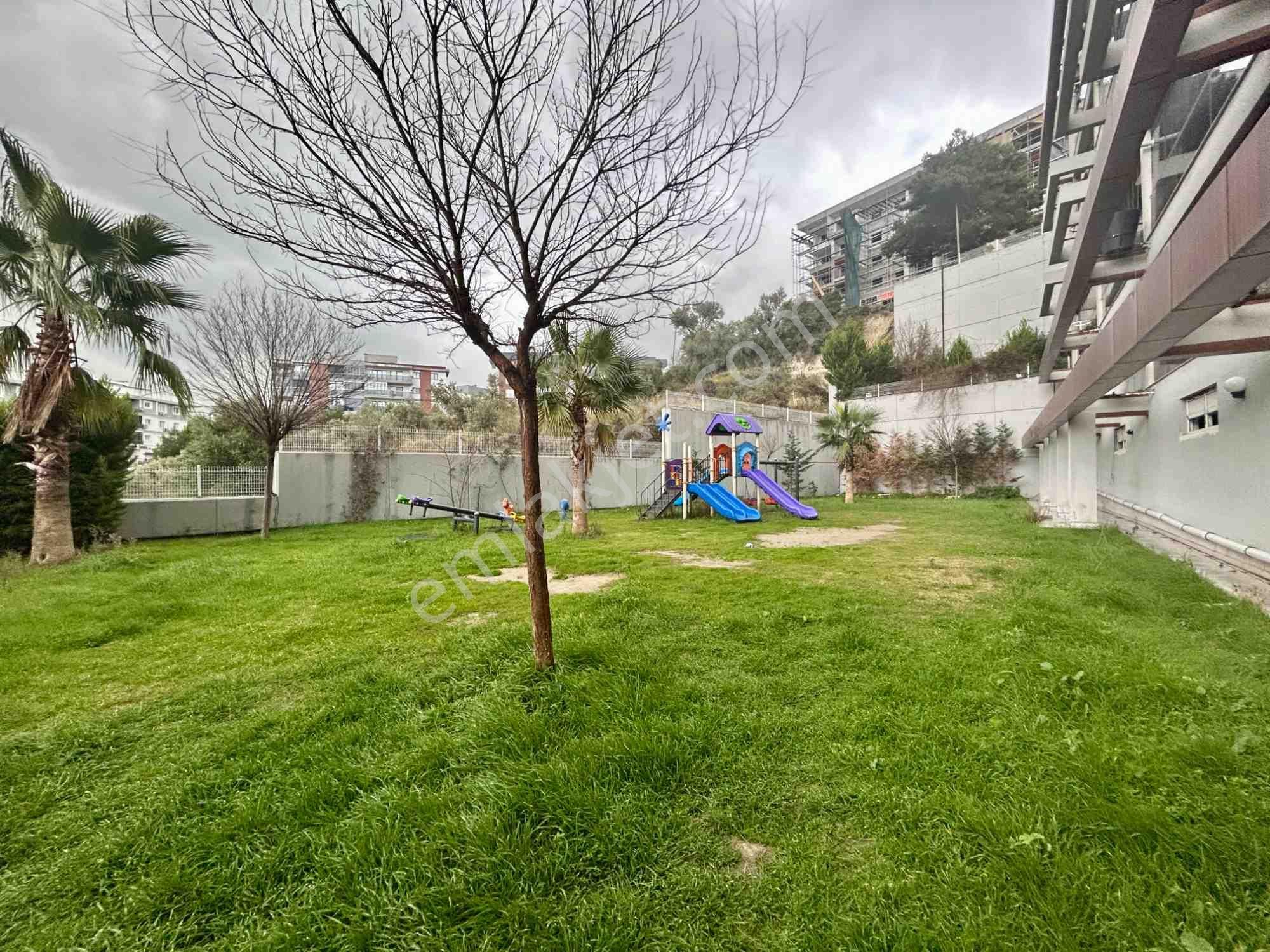 Kuşadası’nda Sitedeki Tek Bahçeli 2. Kat – 175 M² Prestıjlı Yaşam - Görsel 31