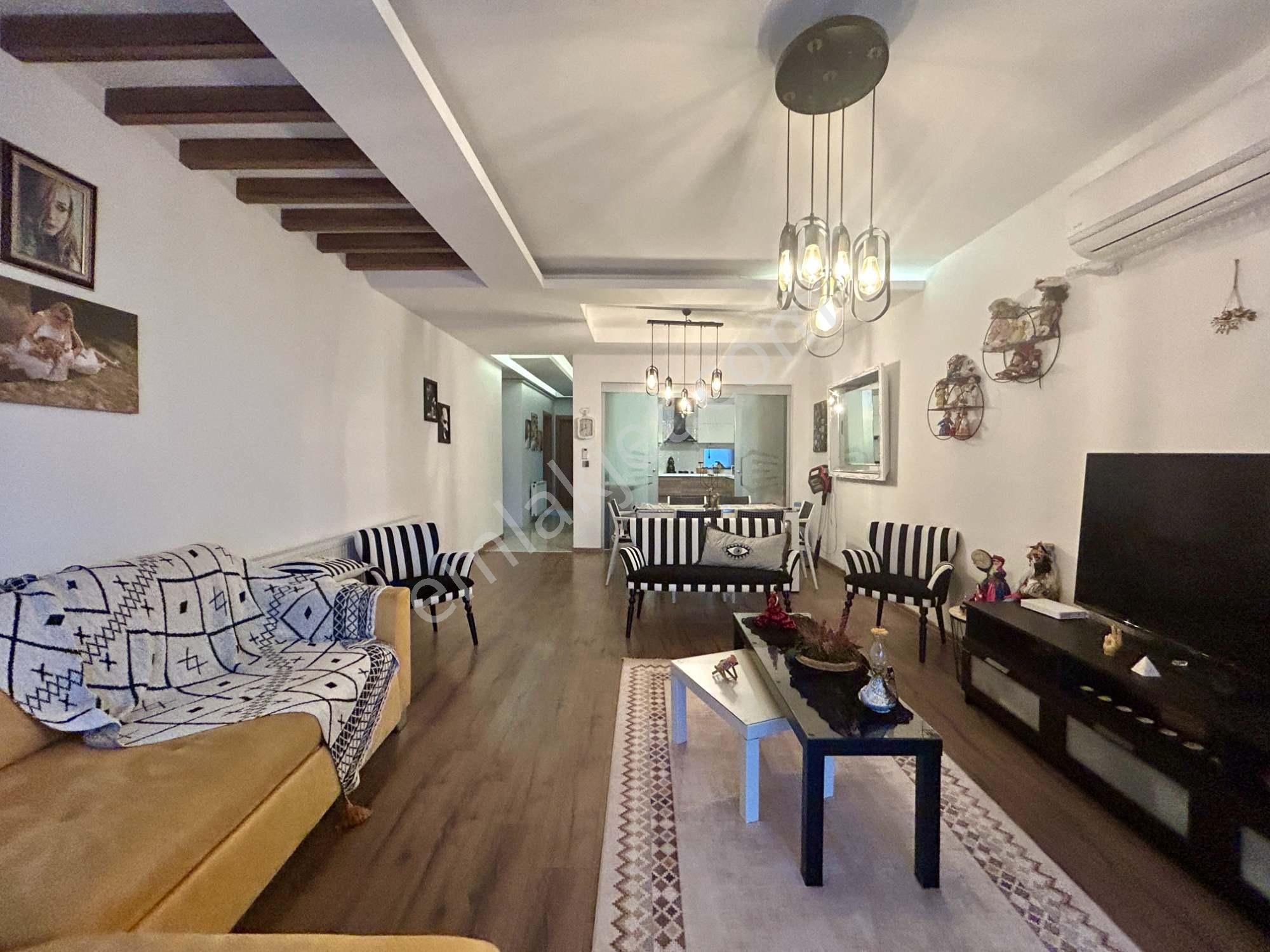 Kuşadası’nda Sitedeki Tek Bahçeli 2. Kat – 175 M² Prestıjlı Yaşam - Görsel 26