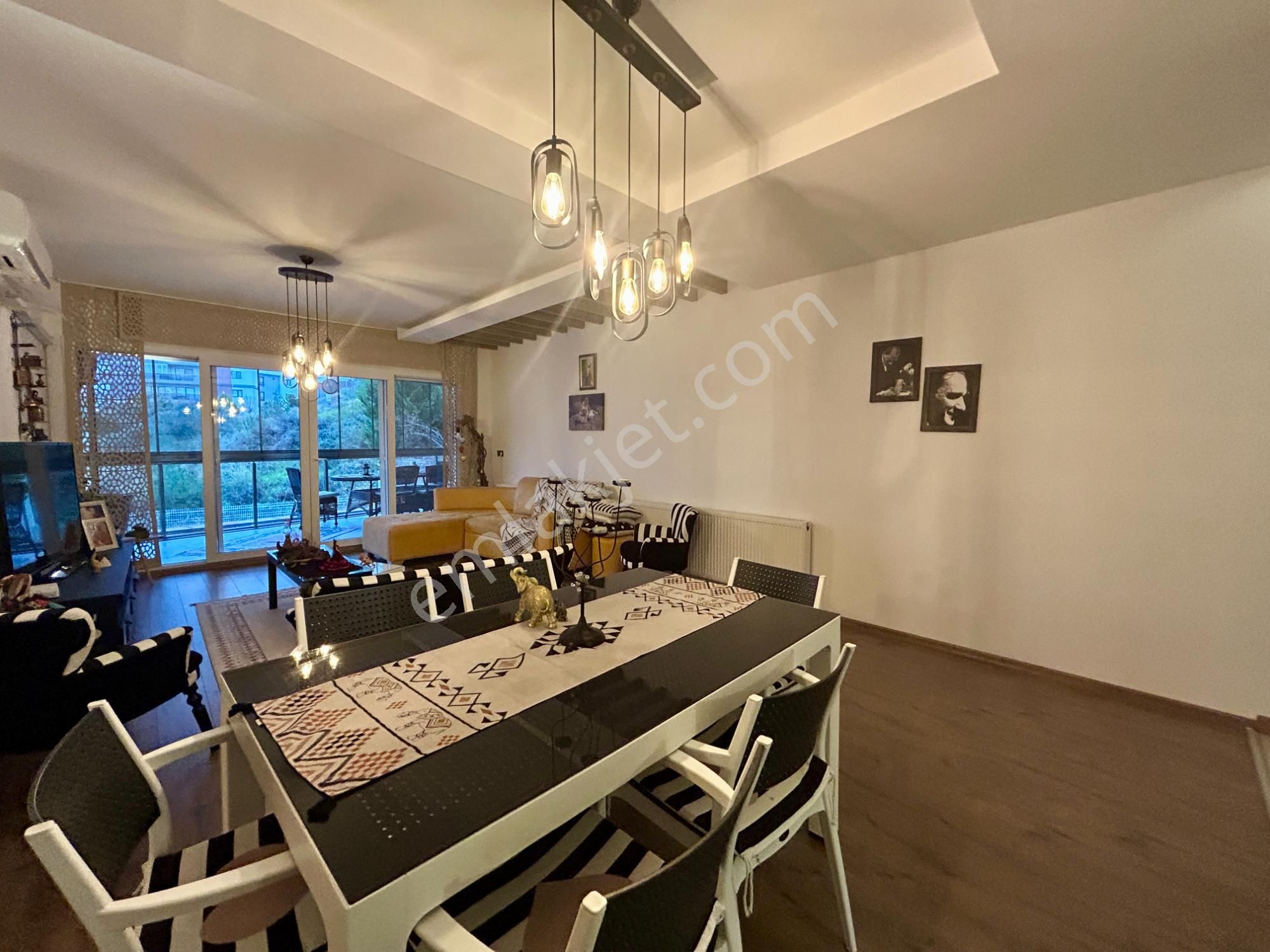 Kuşadası’nda Sitedeki Tek Bahçeli 2. Kat – 175 M² Prestıjlı Yaşam - Görsel 18