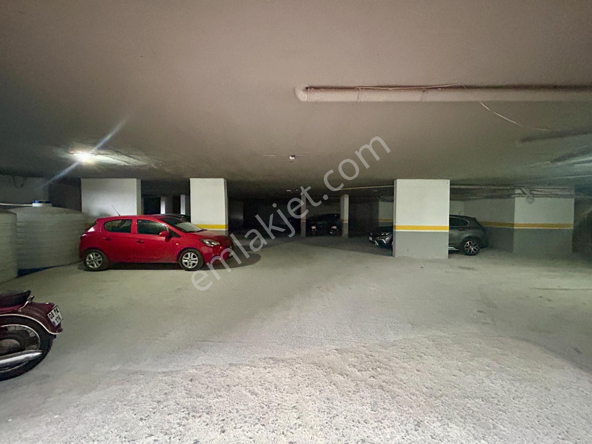 Kuşadası’nda Sitedeki Tek Bahçeli 2. Kat – 175 M² Prestıjlı Yaşam - Görsel 30