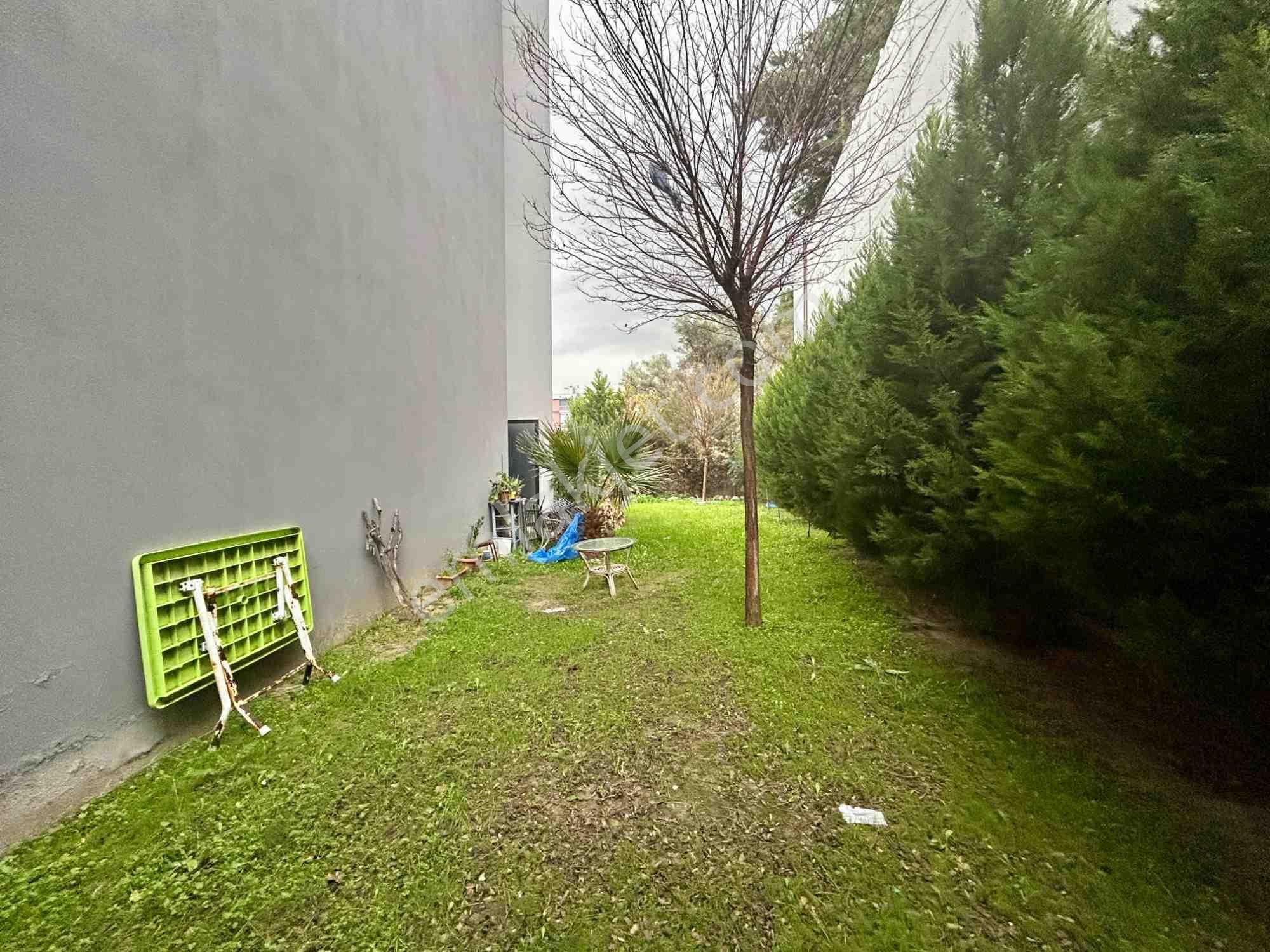 Kuşadası’nda Sitedeki Tek Bahçeli 2. Kat – 175 M² Prestıjlı Yaşam - Görsel 6