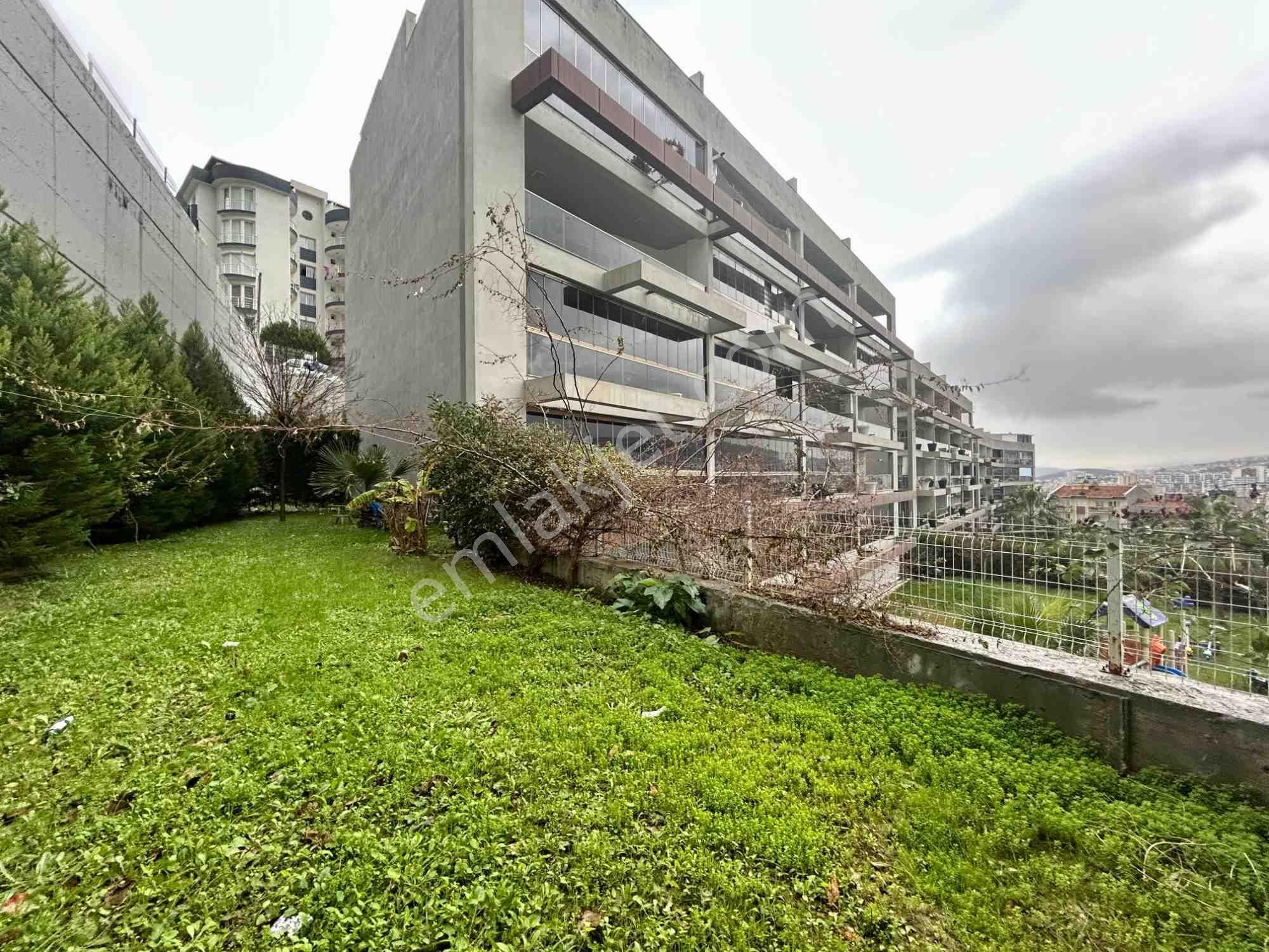 Kuşadası’nda Sitedeki Tek Bahçeli 2. Kat – 175 M² Prestıjlı Yaşam - Görsel 3