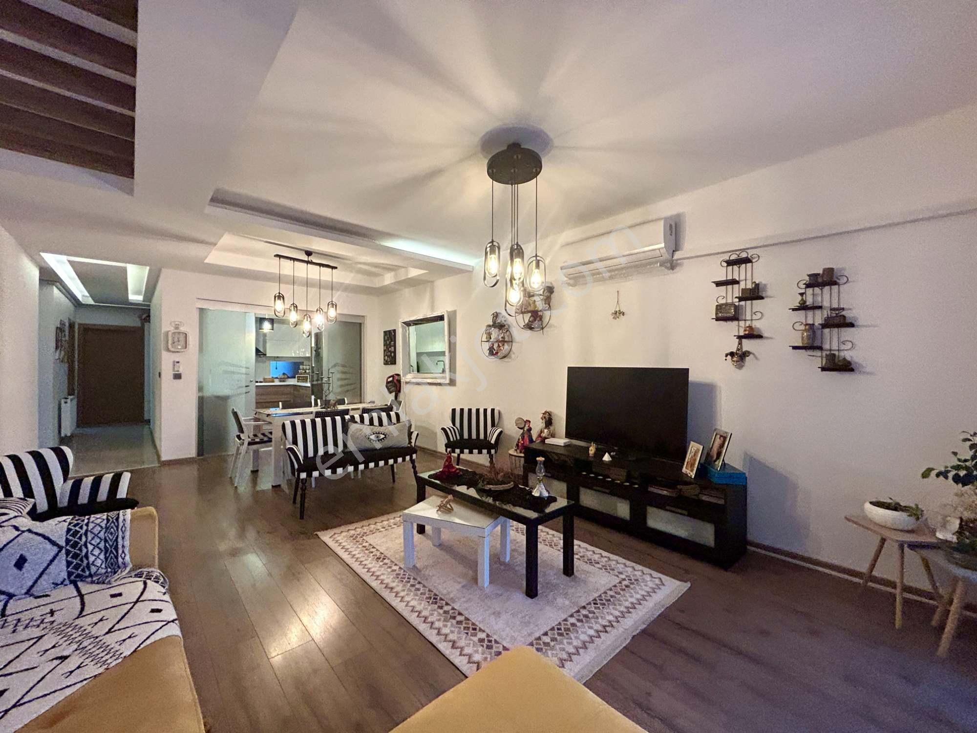 Kuşadası’nda Sitedeki Tek Bahçeli 2. Kat – 175 M² Prestıjlı Yaşam - Görsel 17