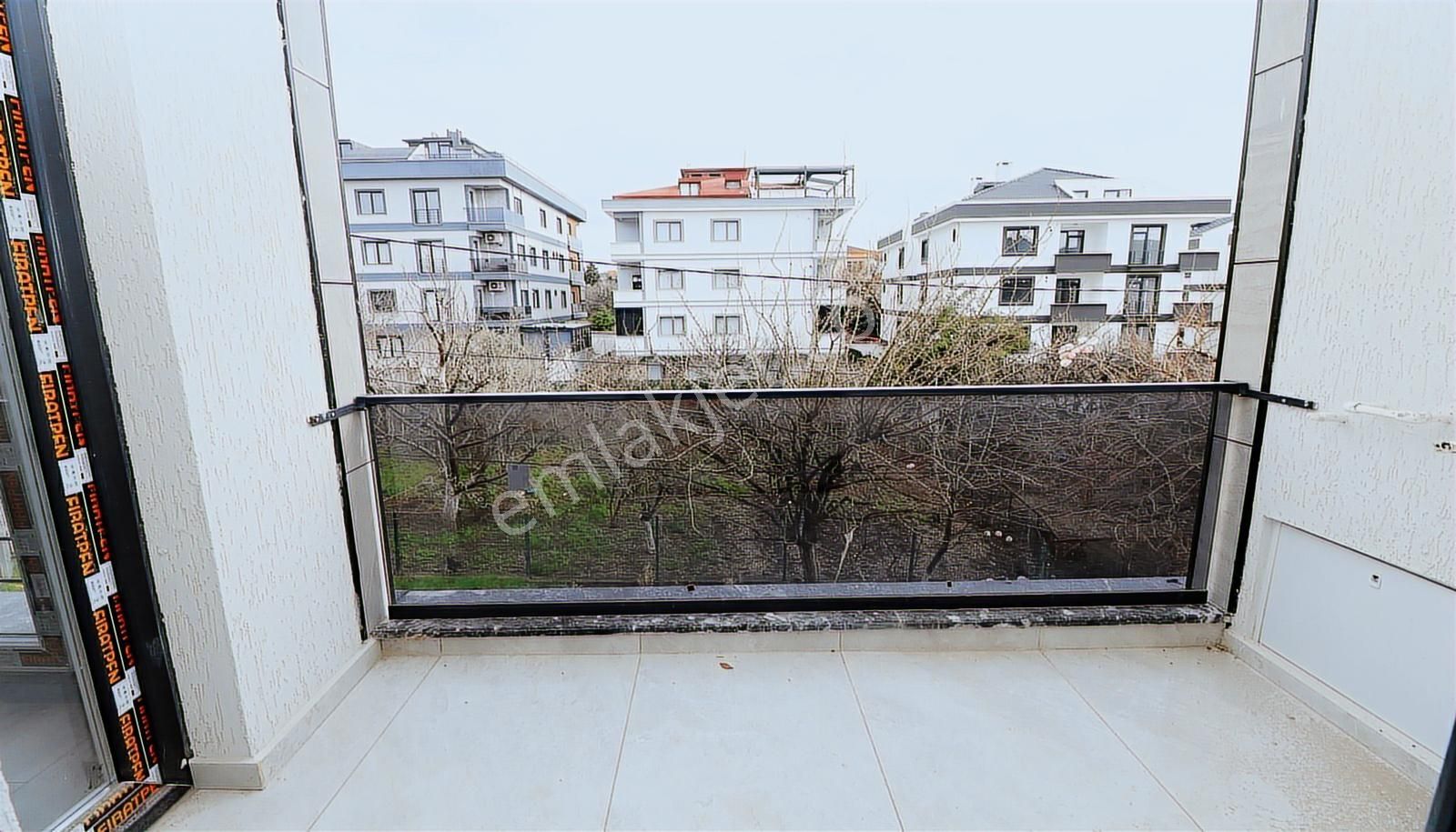Beylikdüzü Kavaklıda Satılık 3+1 Daire - 2.kat -120 M2 - Görsel 9