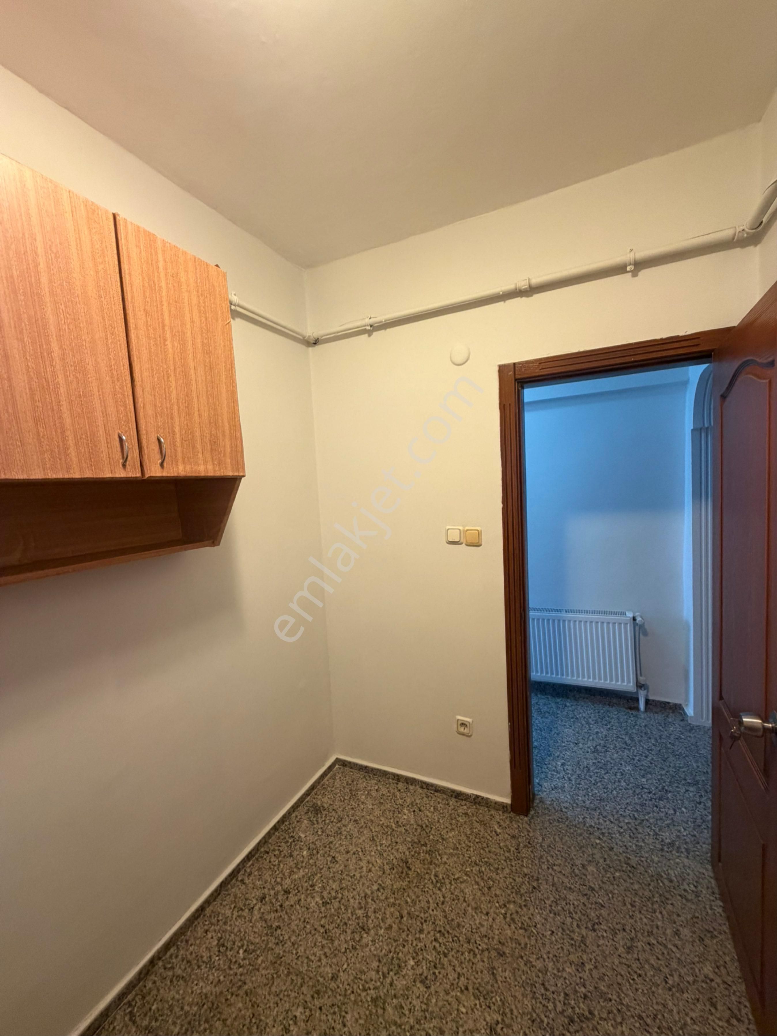 Kadıköyde Çarşıya 2 Dakika Uzaklıkta İçi Temiz Daire - Görsel 9