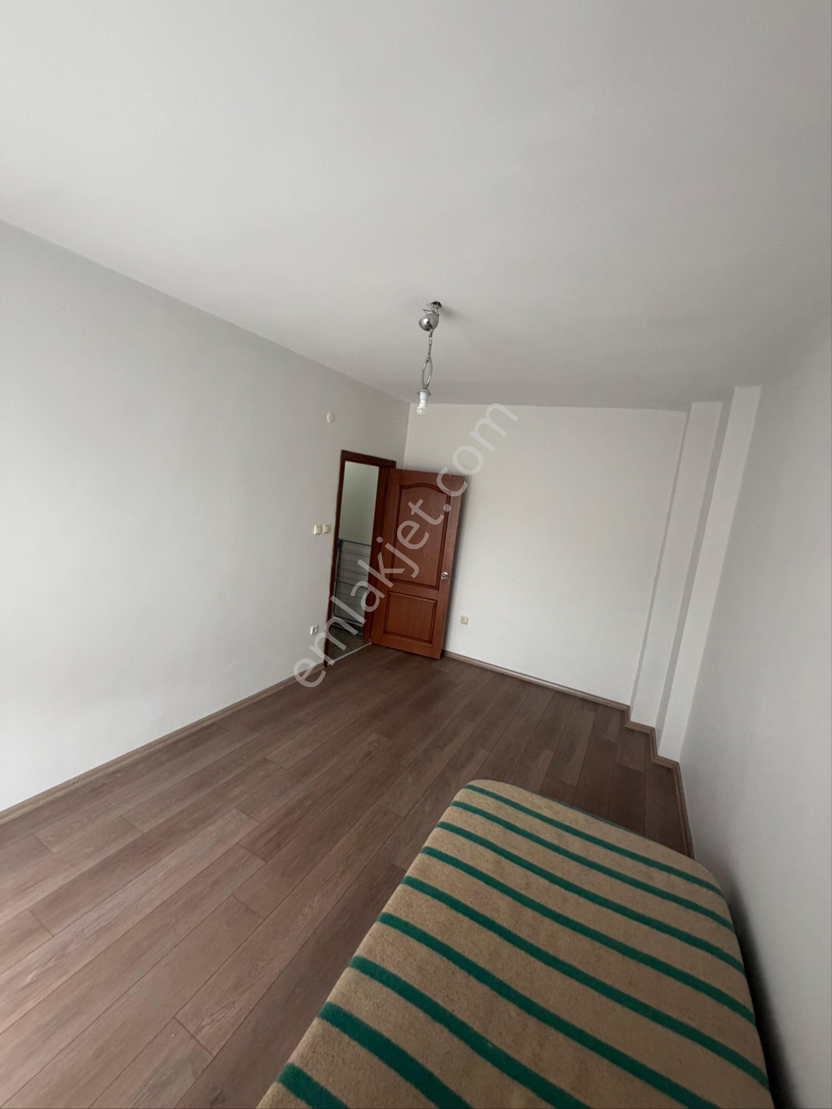 Kadıköyde Çarşıya 2 Dakika Uzaklıkta İçi Temiz Daire - Görsel 18