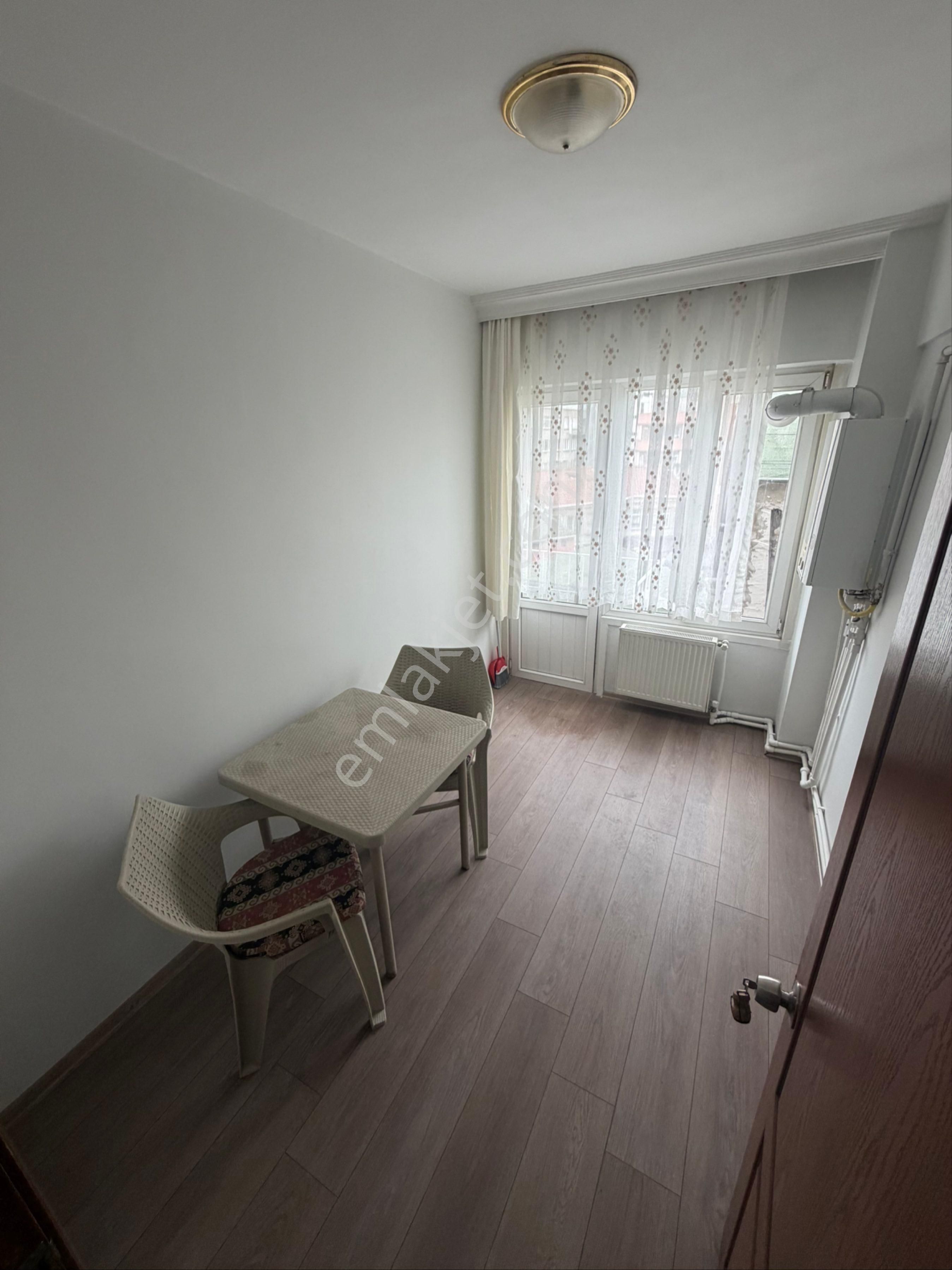 Kadıköyde Çarşıya 2 Dakika Uzaklıkta İçi Temiz Daire - Görsel 14