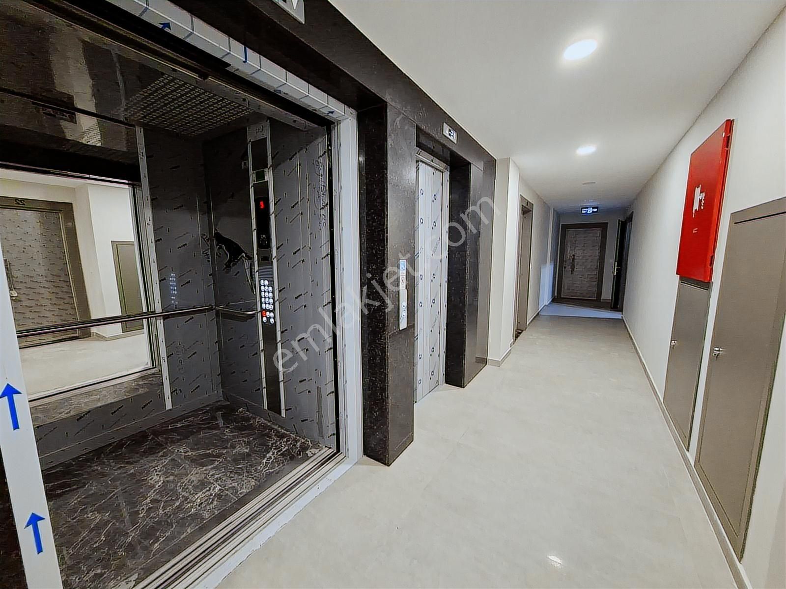 Ümraniye Şerifali'de Kiralık 3+1 Sıfır Daire - Görsel 29