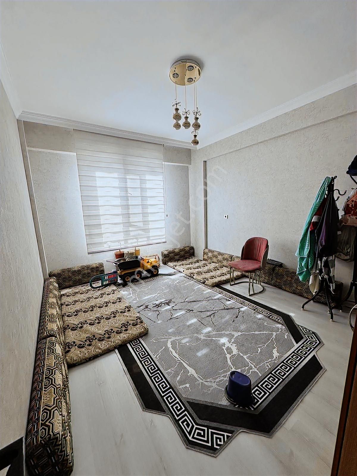 Acilll Satılık Alpaslanda 4+1 Ebeveyn Banyolu Kilerli Daire - Görsel 7