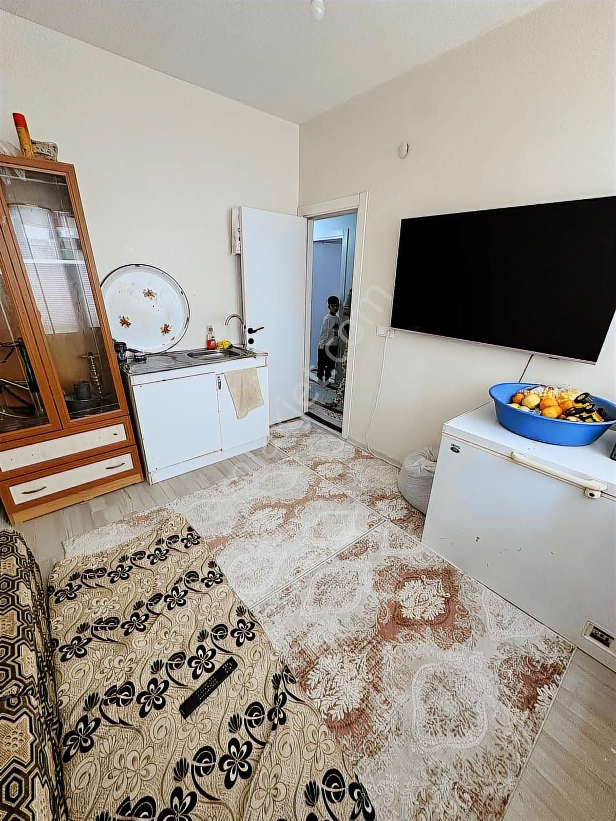 Acilll Satılık Alpaslanda 4+1 Ebeveyn Banyolu Kilerli Daire - Görsel 8