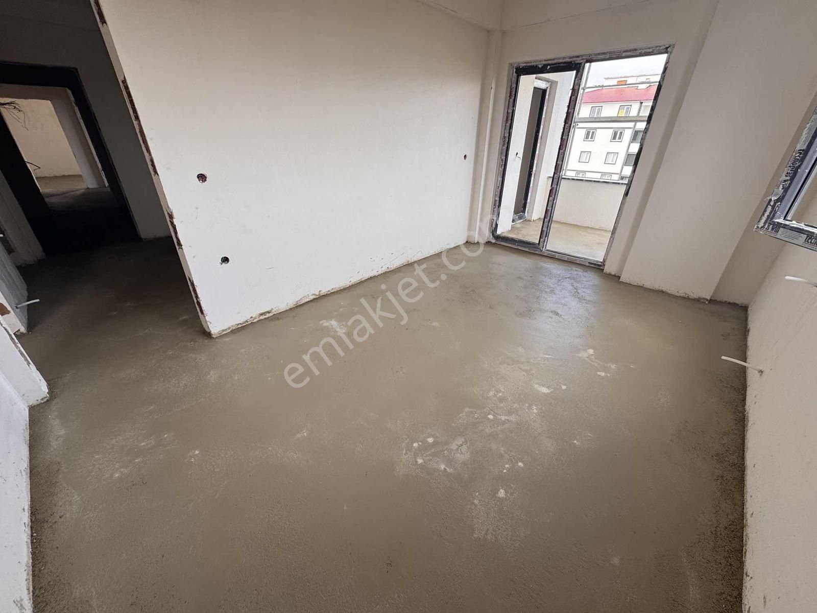 Yağmur Emlak'tan Tekkeköy'de Ebeveyn Banyolu 2+0 Lüks Daire - Görsel 3
