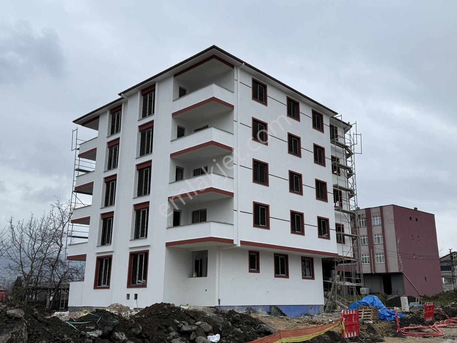 Yağmur Emlak'tan Tekkeköy'de Ebeveyn Banyolu 2+0 Lüks Daire