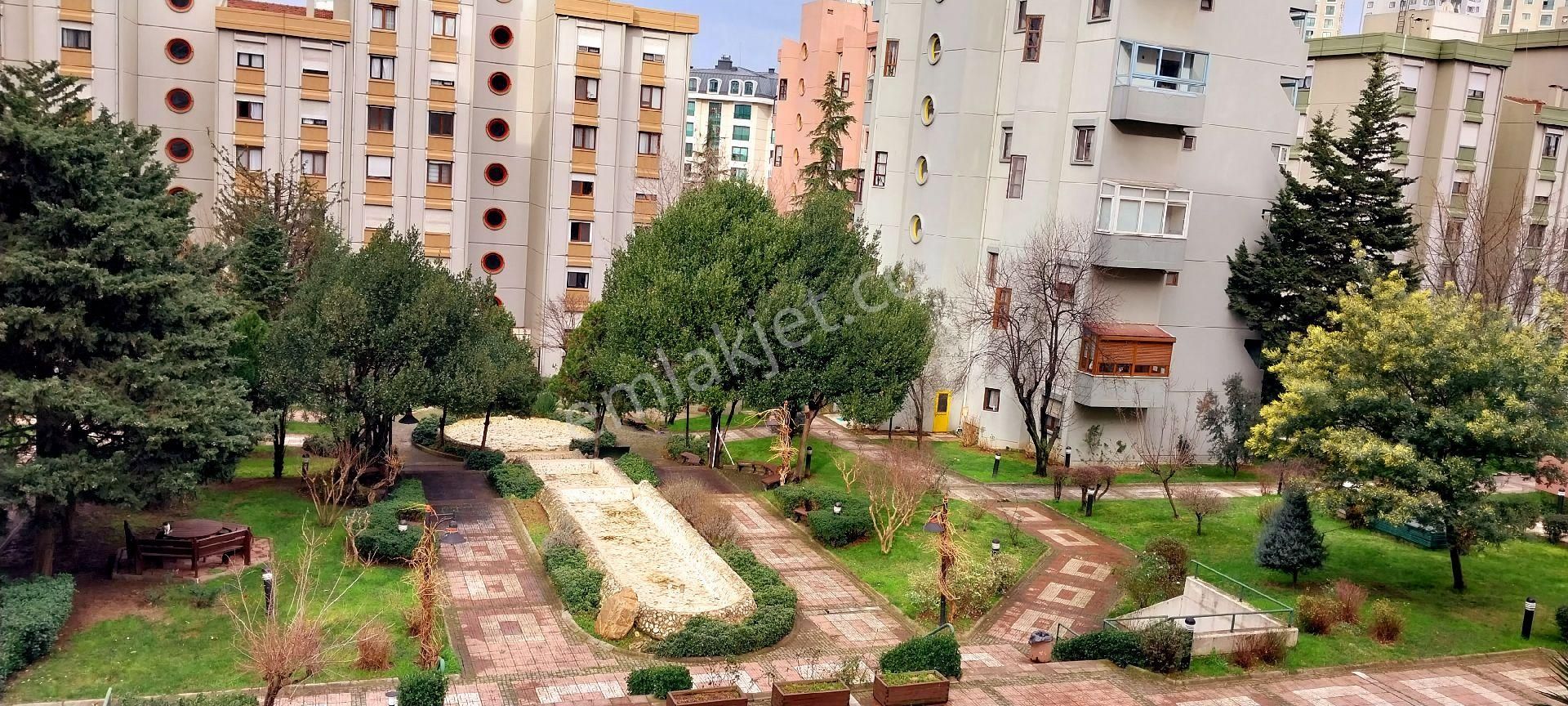 Ataşehir Manolya Sitesinde Eşyalı Kiralık 2+1
