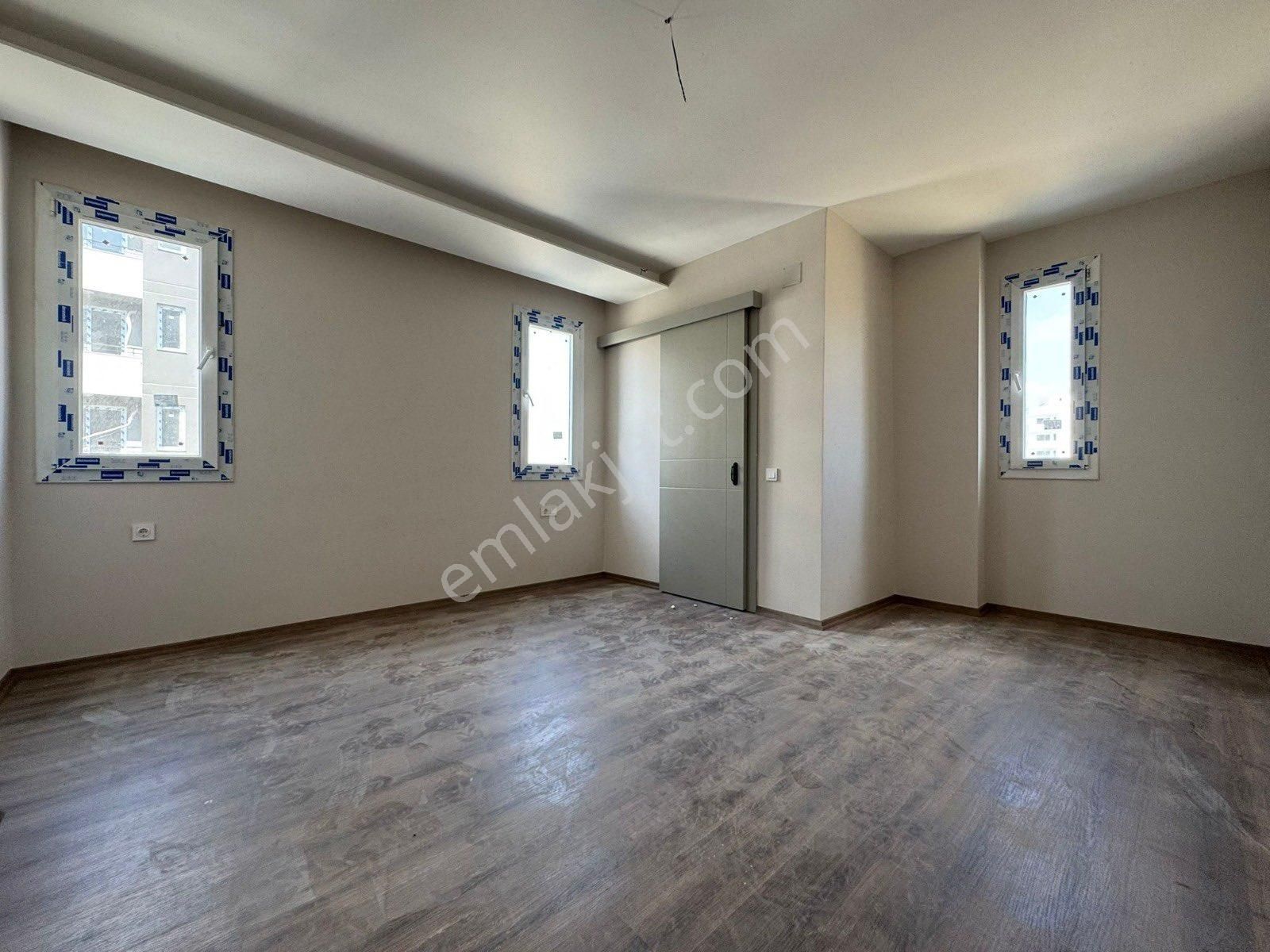 Kabasakal’da 7/24 Güvenlikli, Geniş Peyzajlı Sitede Full Donanımlı 2+1 Fırsat Daıre - Görsel 24