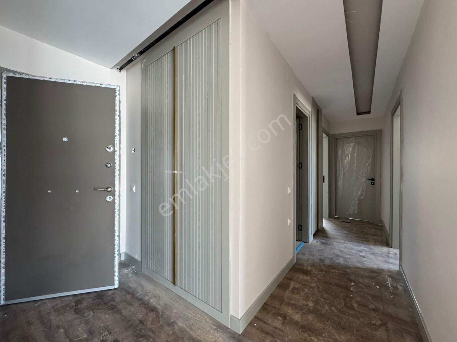 Kabasakal’da 7/24 Güvenlikli, Geniş Peyzajlı Sitede Full Donanımlı 2+1 Fırsat Daıre - Görsel 12