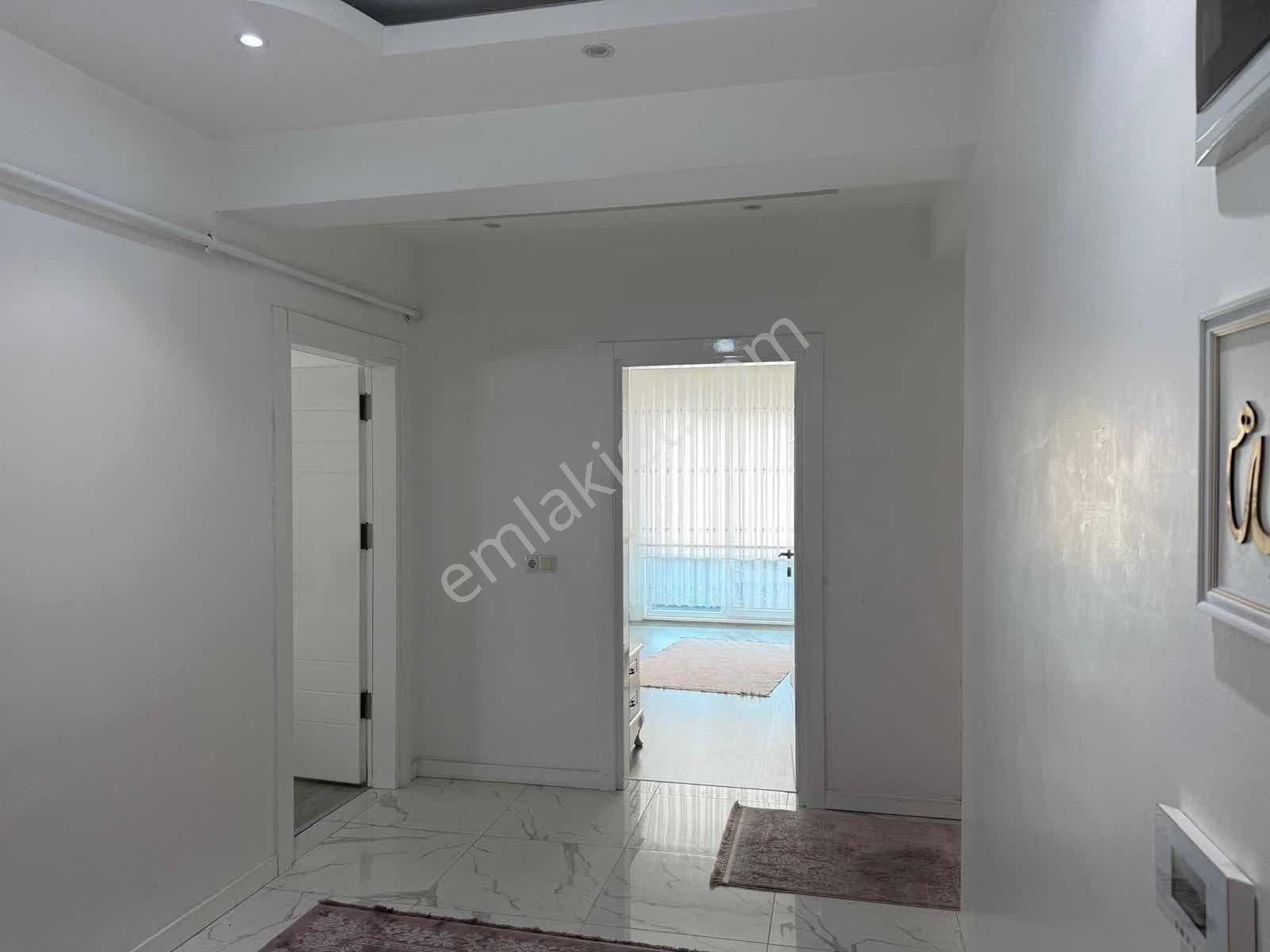 Yağmur Emlak'tan Özel Yapım Panoramik Manazaralı 3+1 Daire - Görsel 23