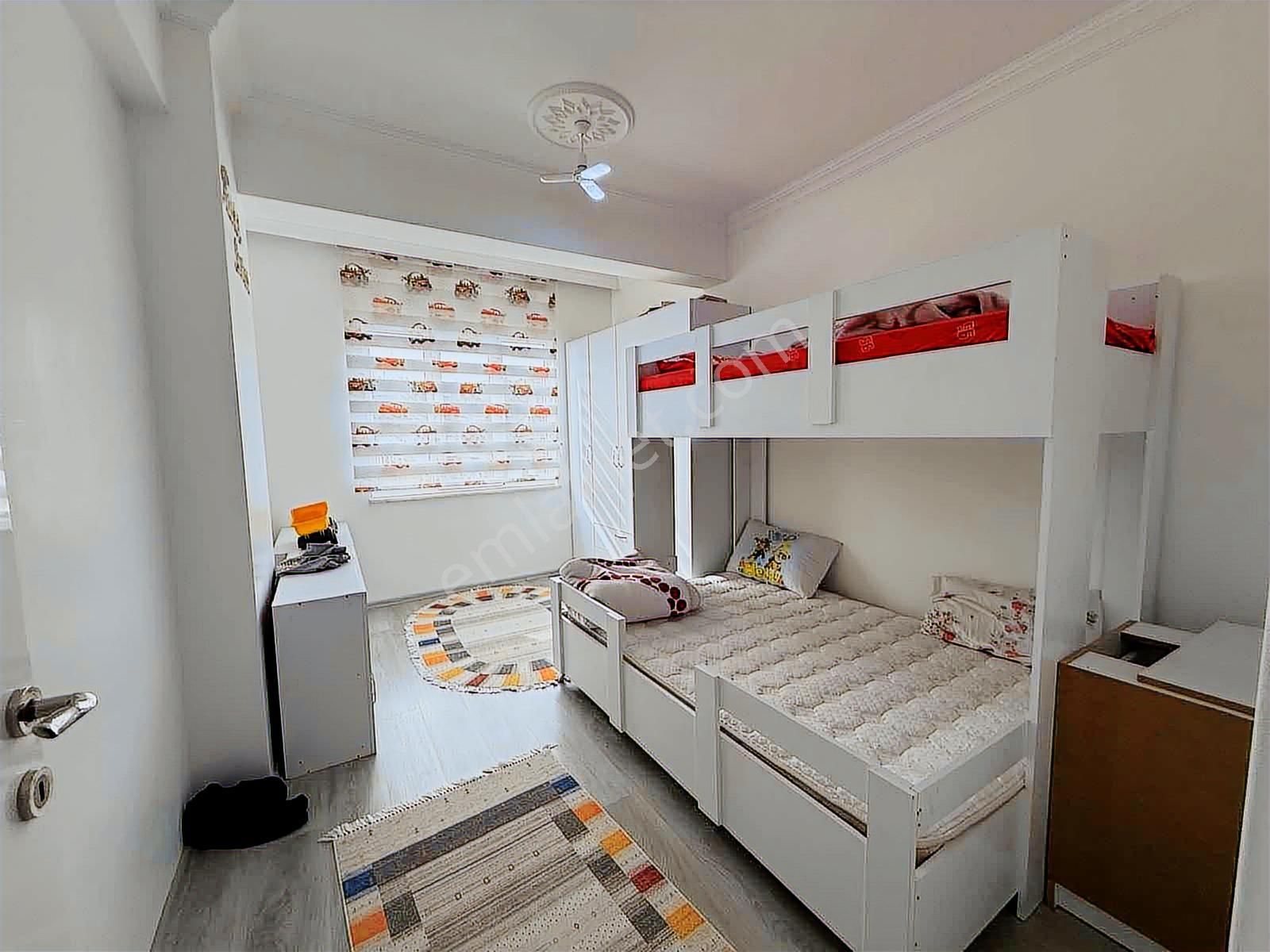 Yağmur Emlak'tan Özel Yapım Panoramik Manazaralı 3+1 Daire - Görsel 20