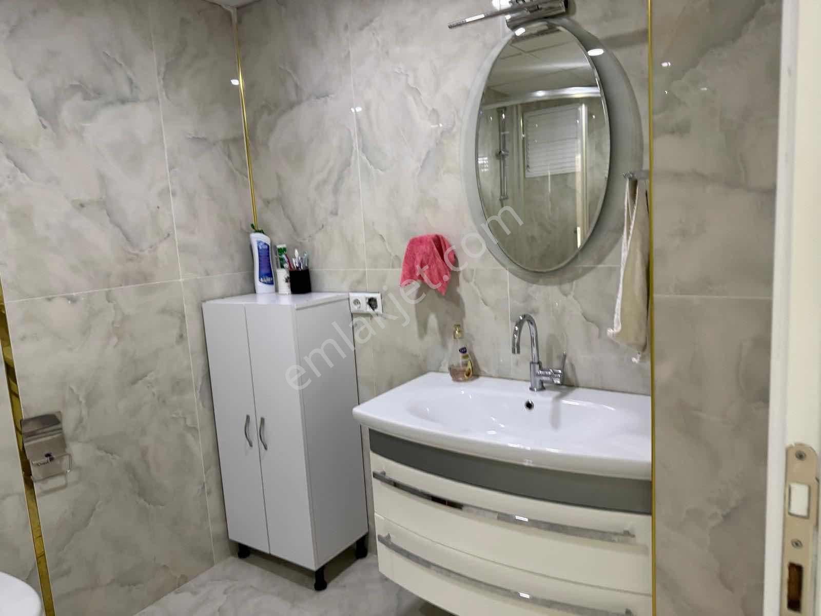 Yağmur Emlak'tan Özel Yapım Panoramik Manazaralı 3+1 Daire - Görsel 5