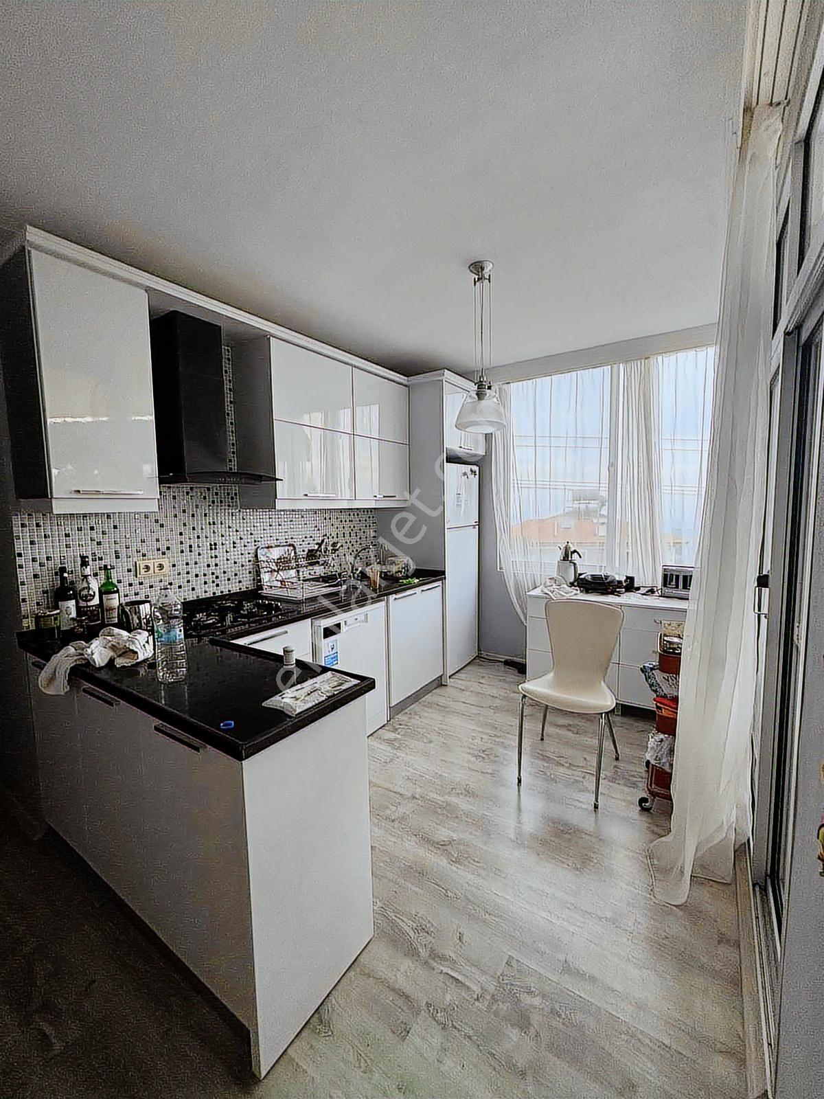 Darısekisi De 750 M2 Üzerin'de Satılık İki Katlı Müstakil Ev - Görsel 4