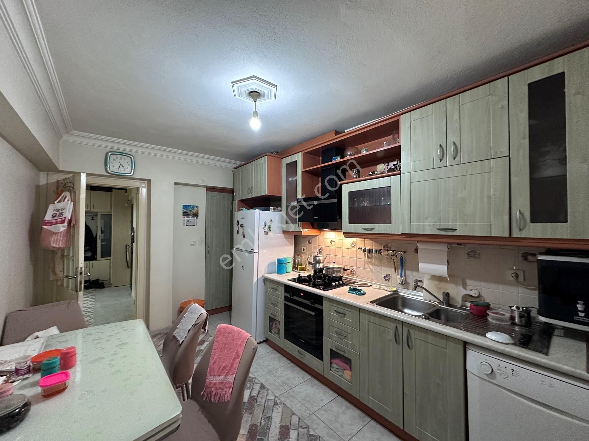 Ataparkta 3+1 Katta Merkezi Lokasyonda Bağımsız Daire