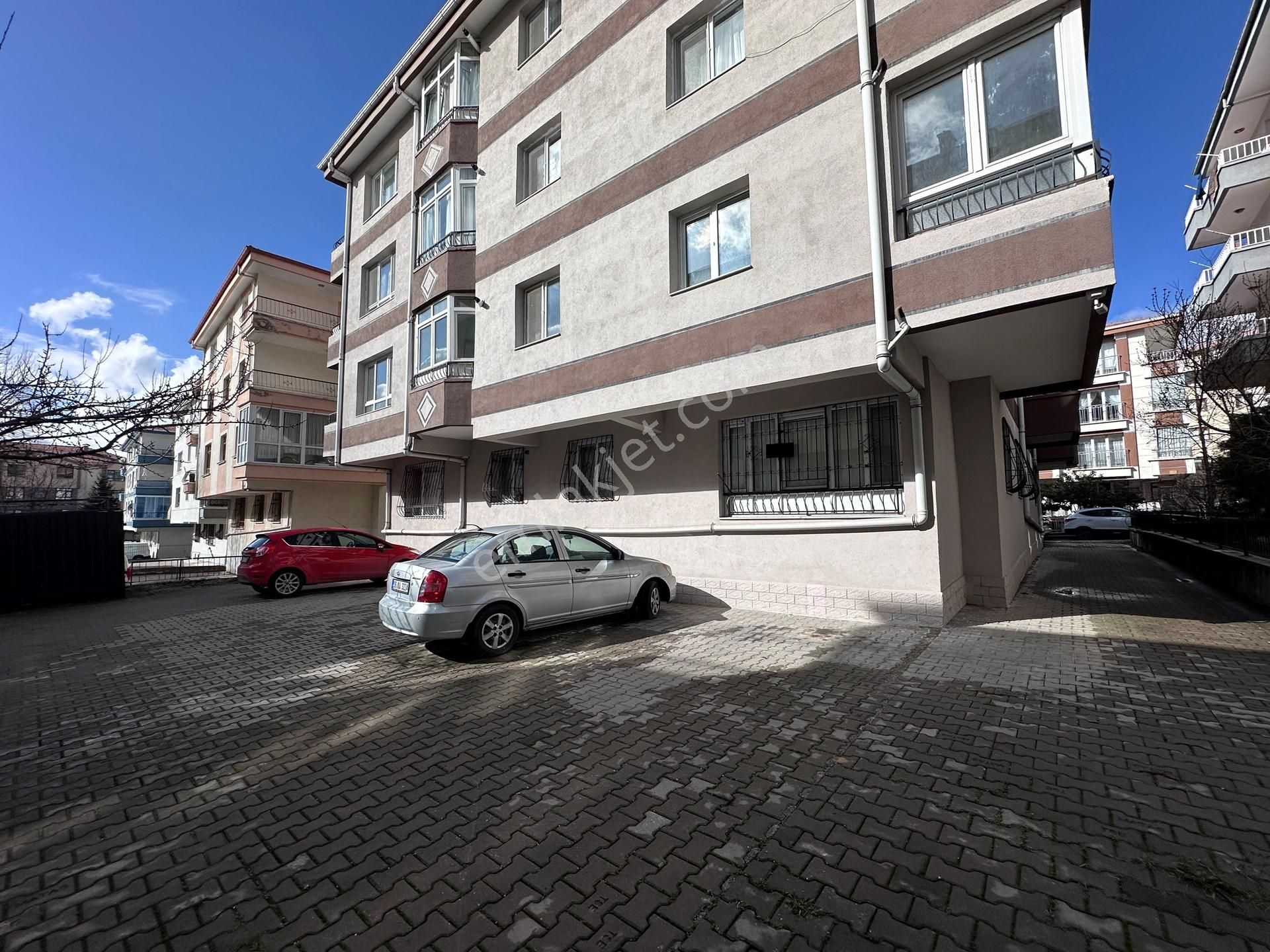 Ataparkta 3+1 Katta Merkezi Lokasyonda Bağımsız Daire - Görsel 34