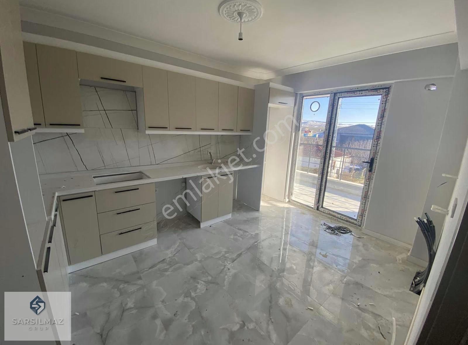 Sarsılmaz Grup Orta Kat Sıfır 3+1 Köşebaşı Kombi Petek Takılı - Görsel 9